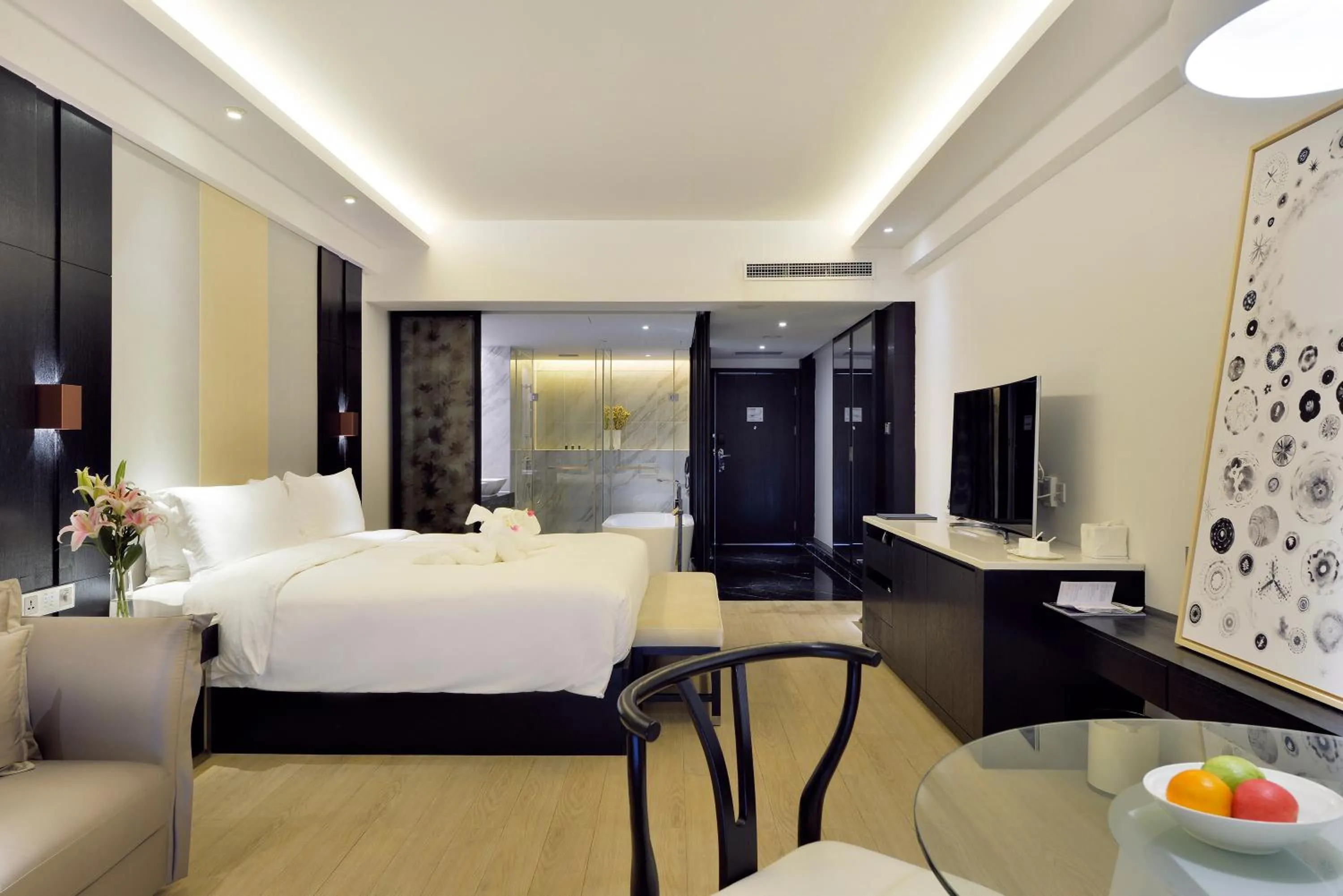 Photo of the whole room, Bed in Palace Resort Yalong Bay Sanya