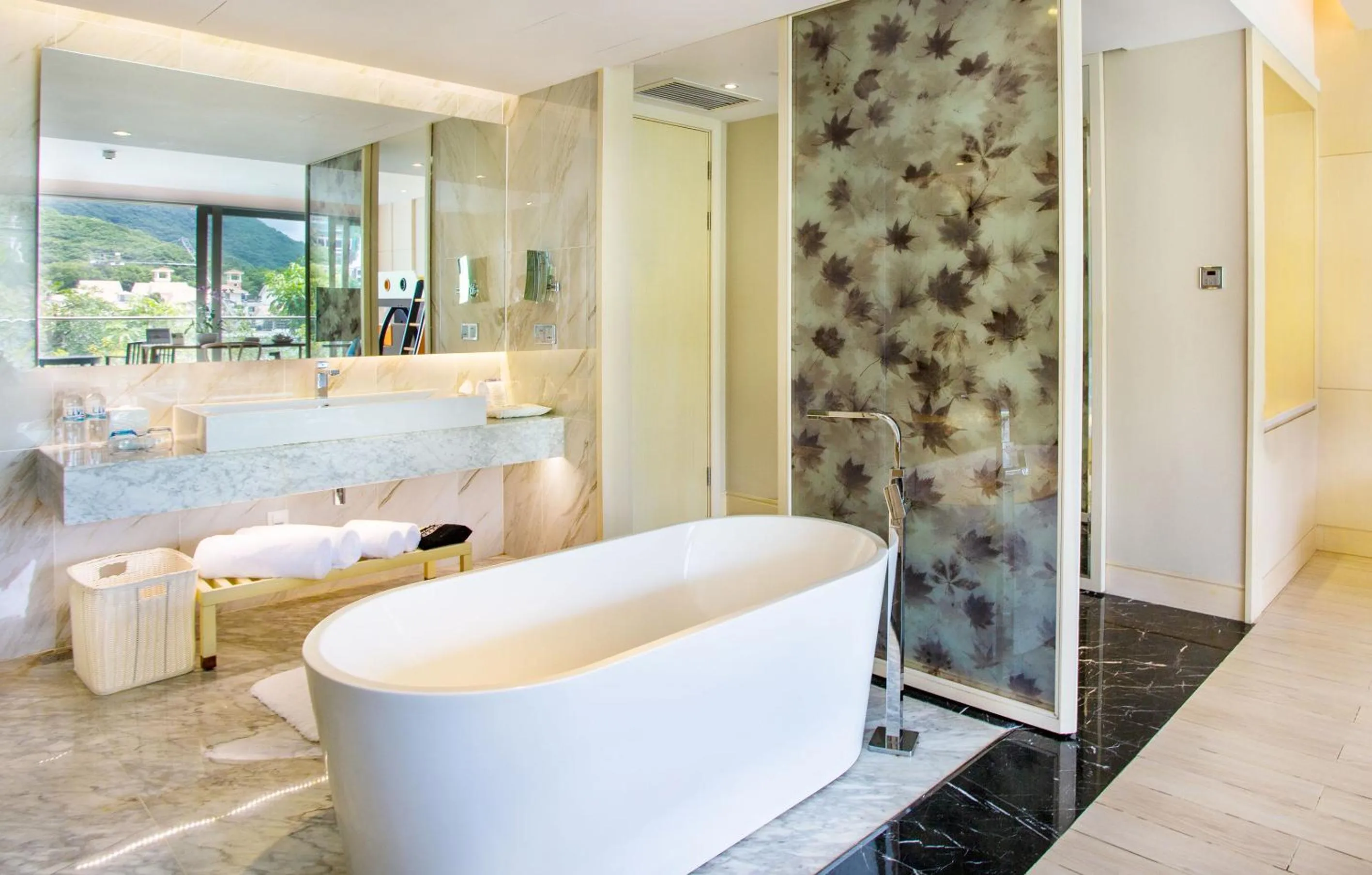 Bathroom in Palace Resort Yalong Bay Sanya