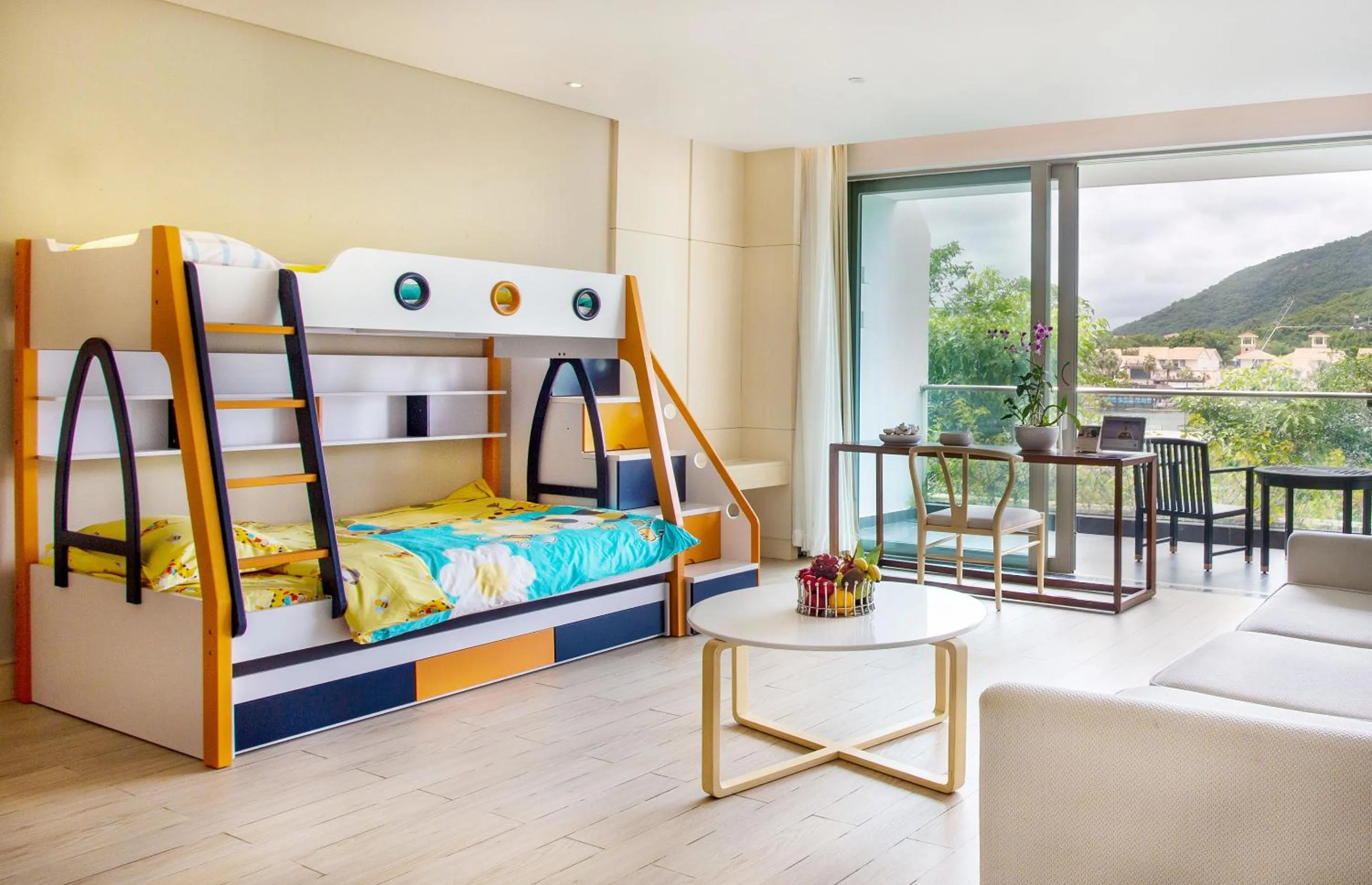 Bedroom, Bed in Palace Resort Yalong Bay Sanya