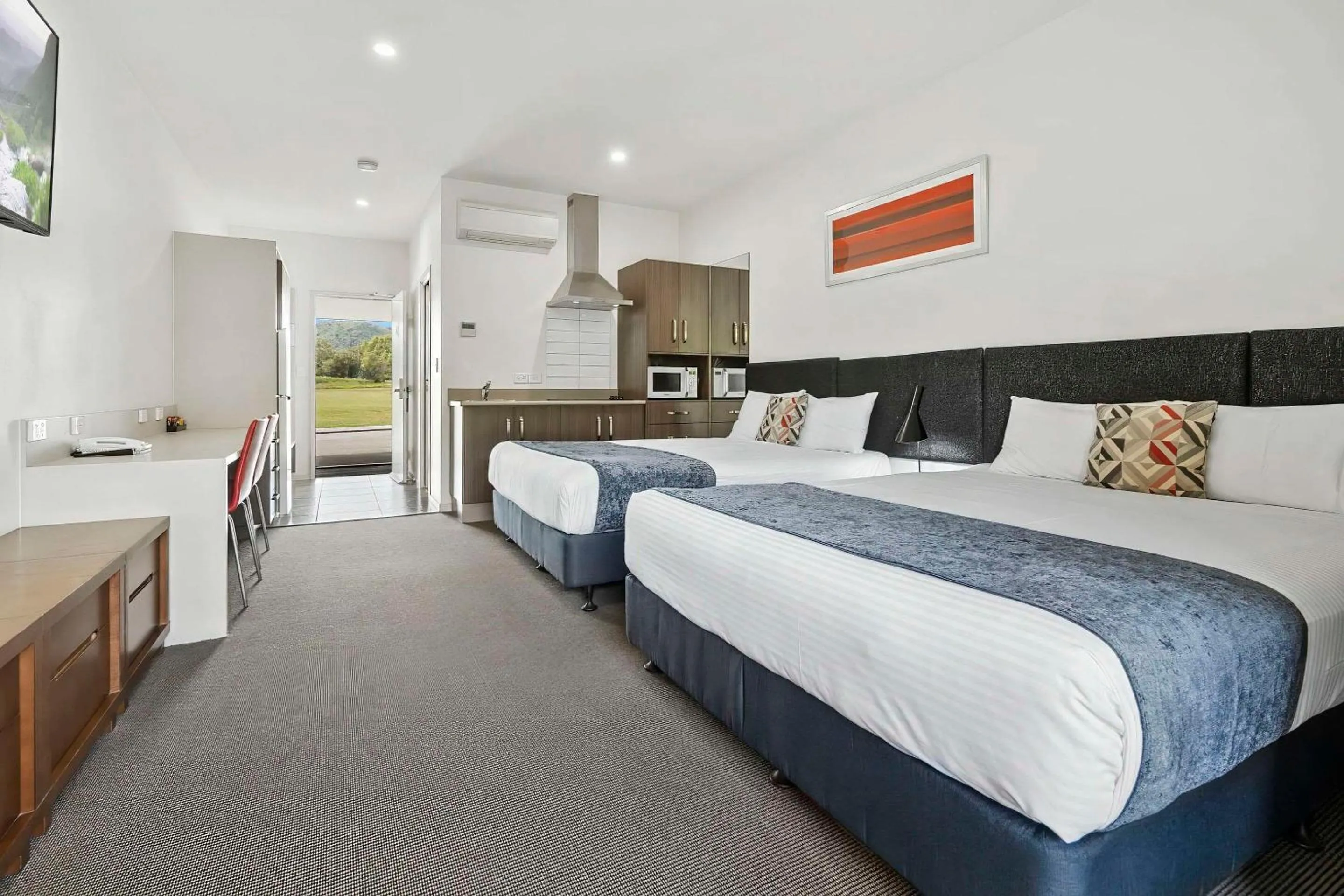 Bedroom, Bed in Quality Resort Parkhurst