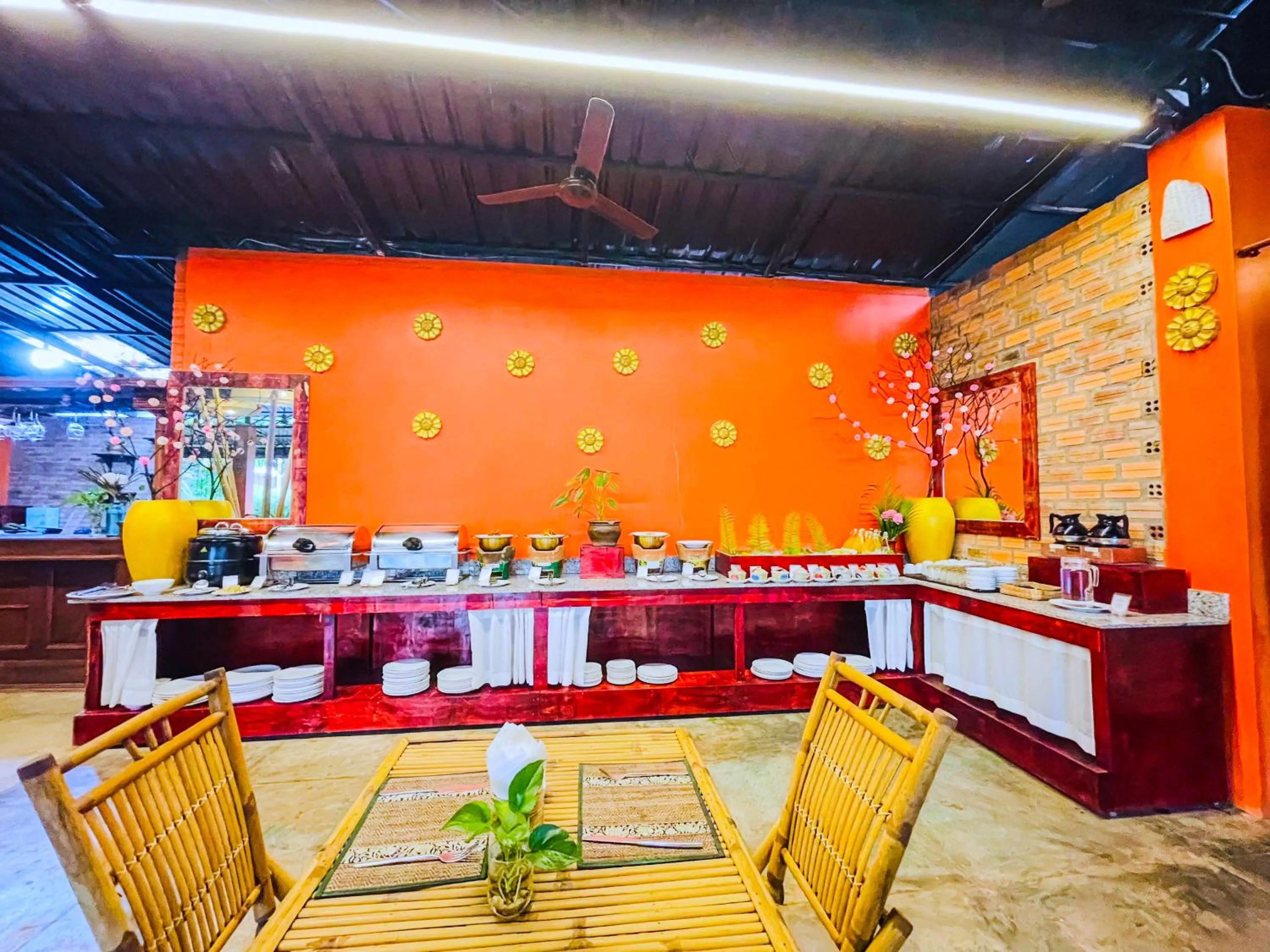 Buffet breakfast in Central Indochine d'Angkor Hotel