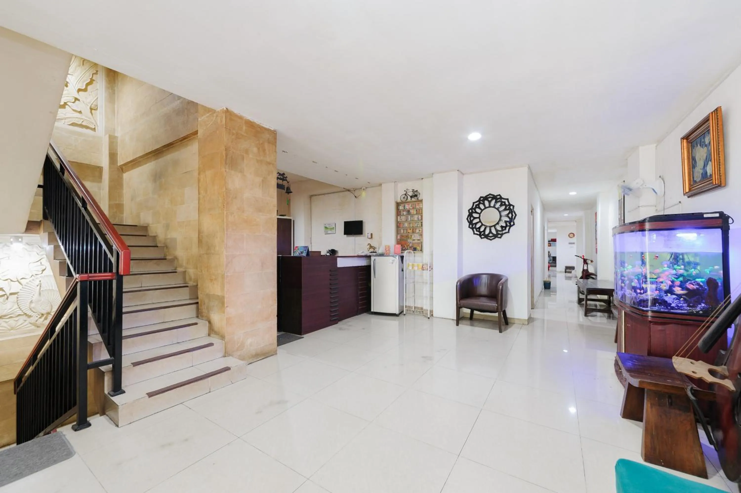 Lobby or reception in RedDoorz near Cilandak Town Square