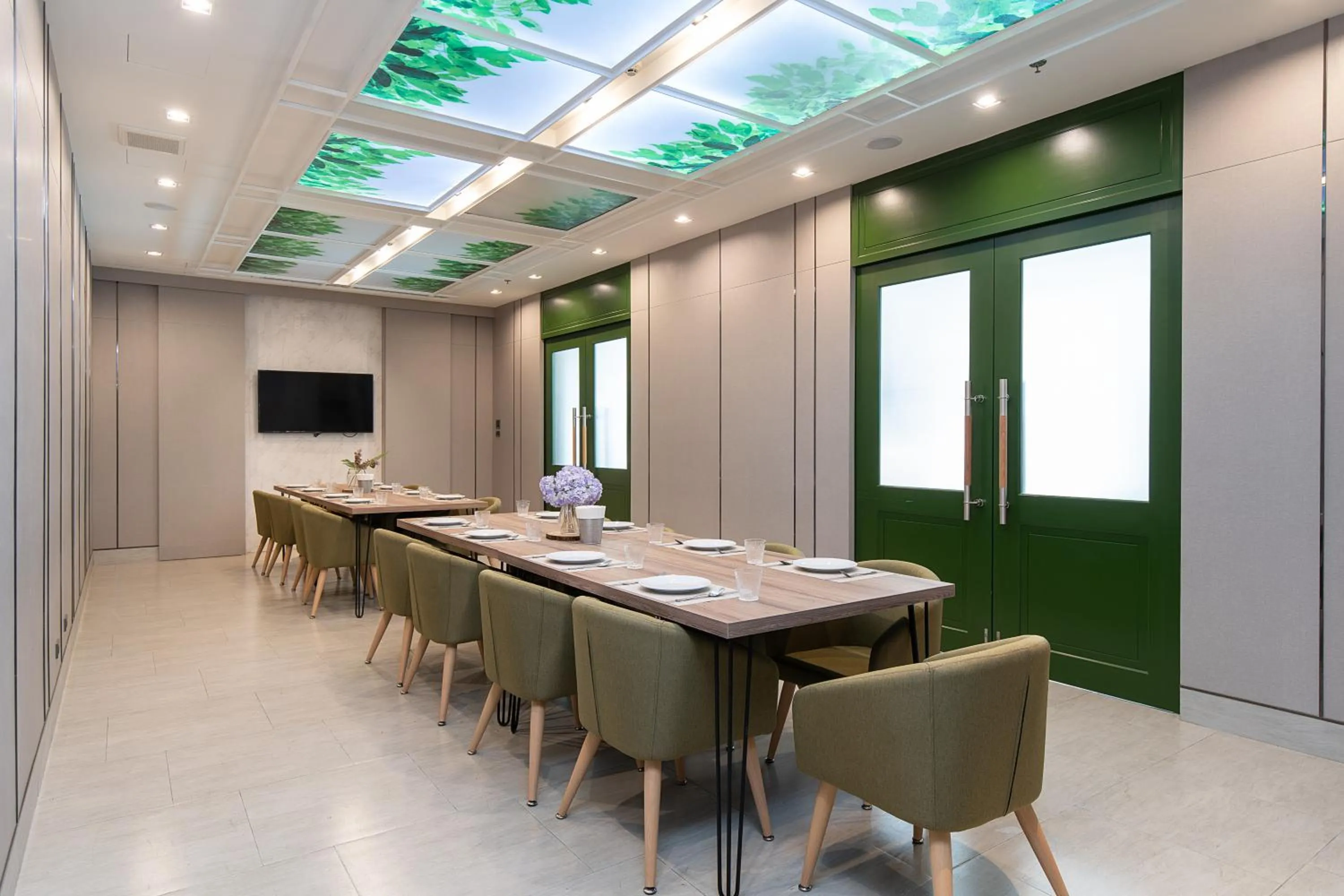 Restaurant/places to eat in Jasmine Resort Sriracha