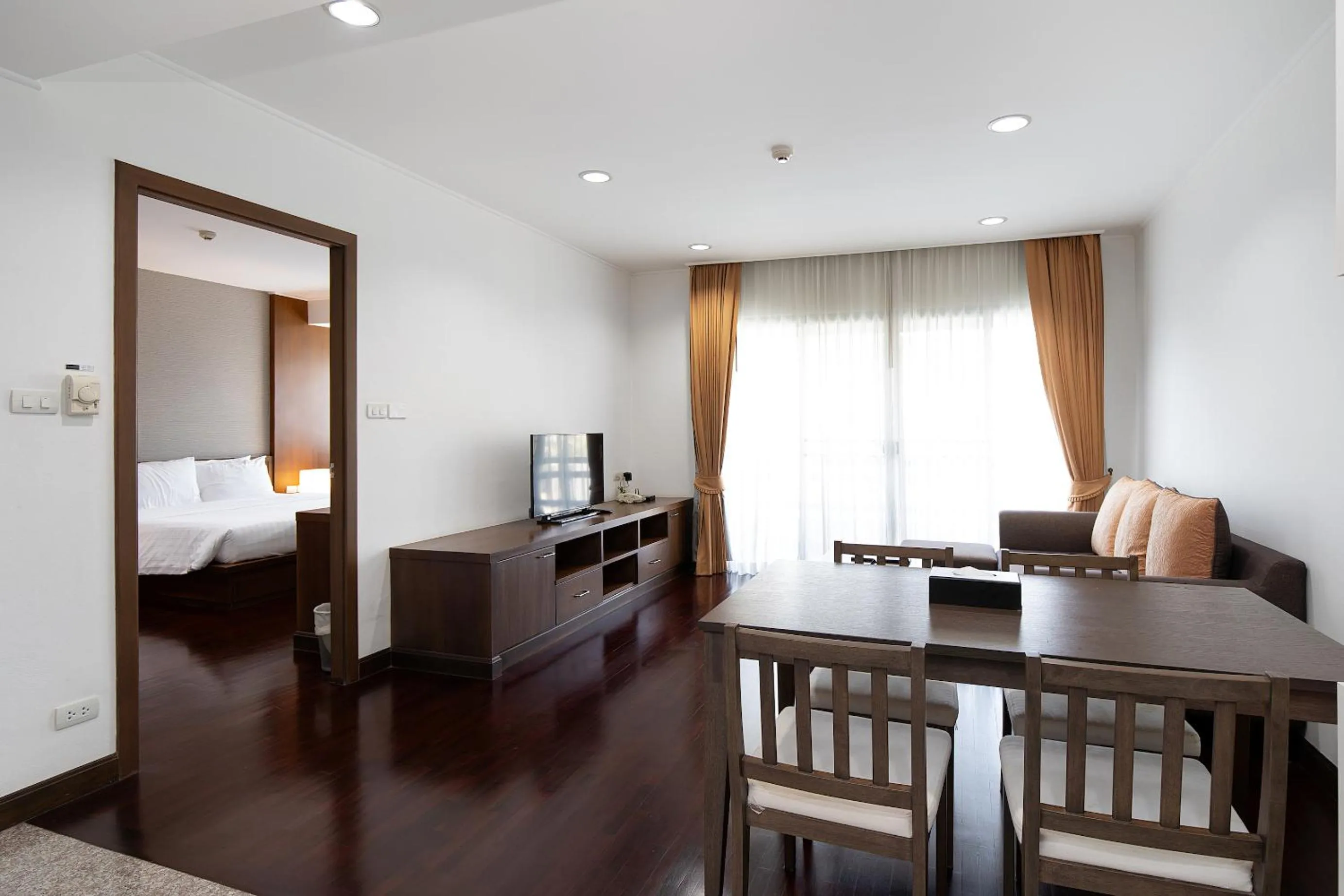 Photo of the whole room, Bed in Jasmine Resort Sriracha