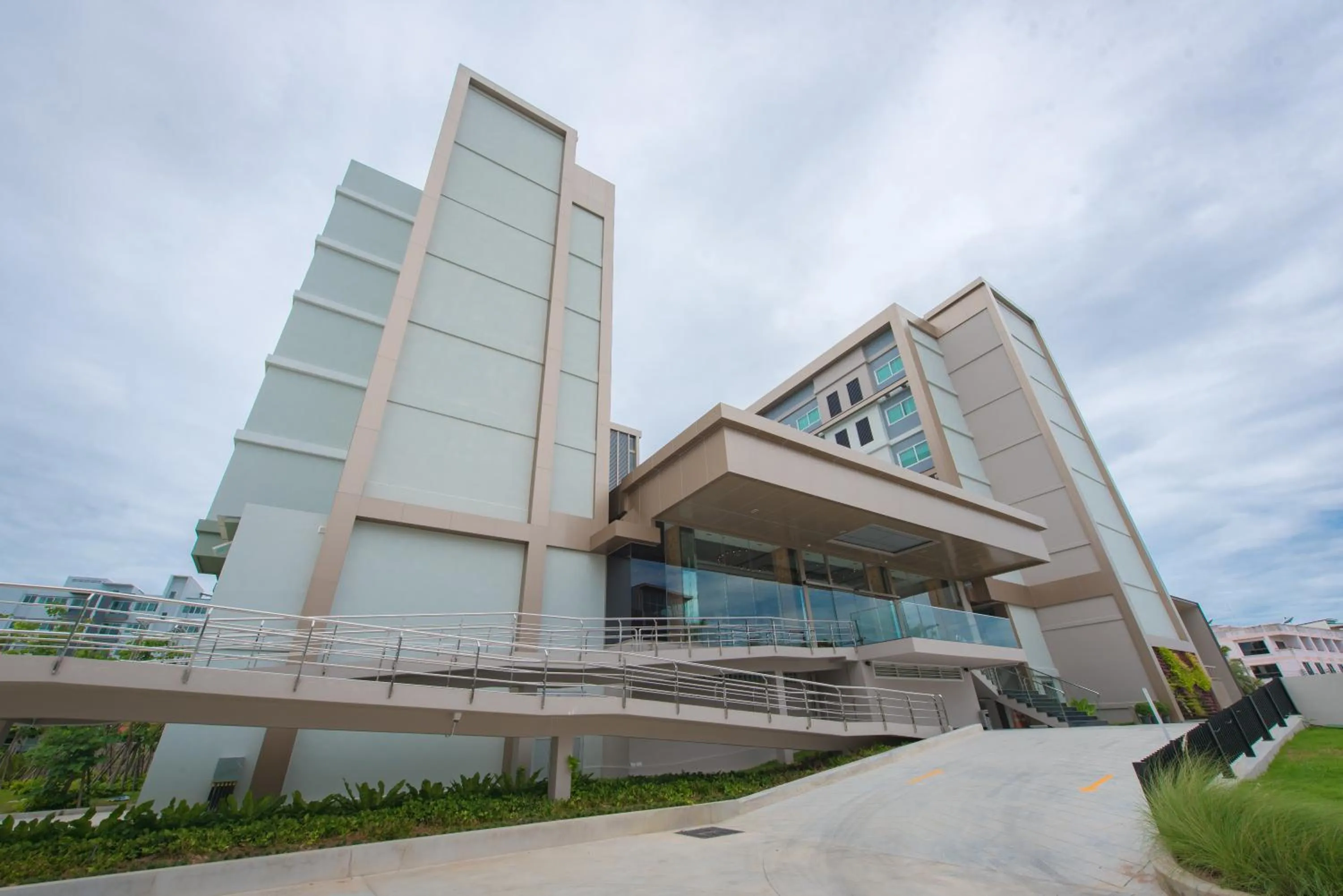 Property building in Jasmine Resort Sriracha