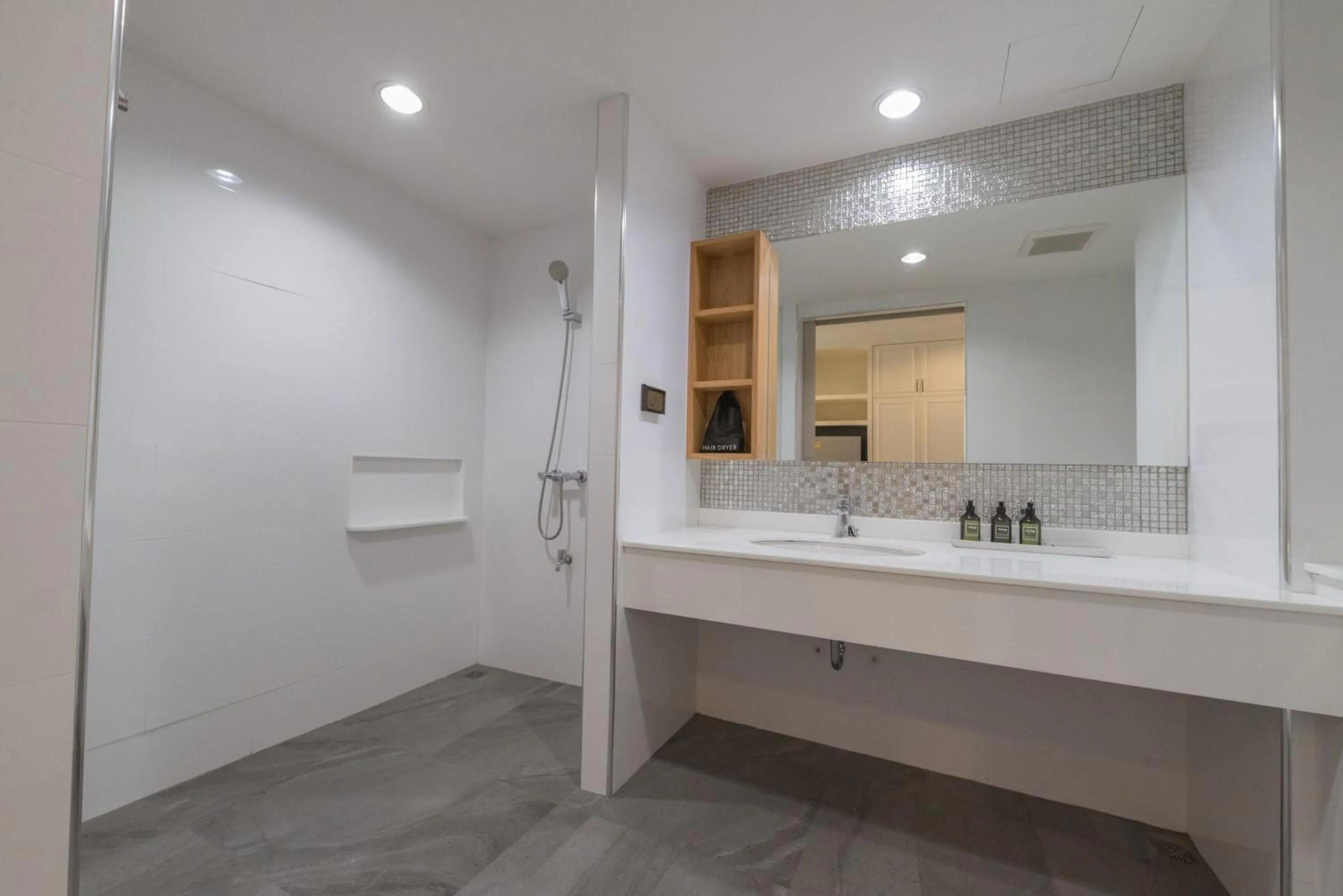 Bathroom in Jasmine Resort Sriracha