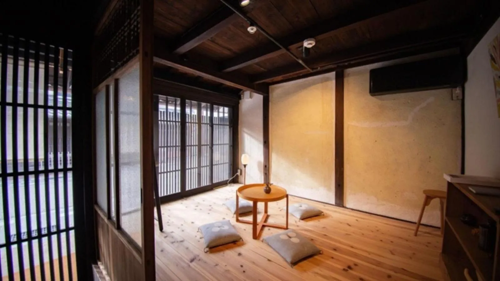 Photo of the whole room in NIPPONIA Sasayama Castle Town Hotel