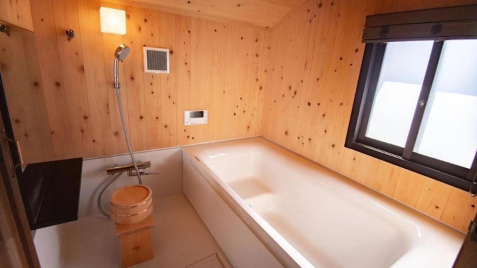 Bath in NIPPONIA Sasayama Castle Town Hotel