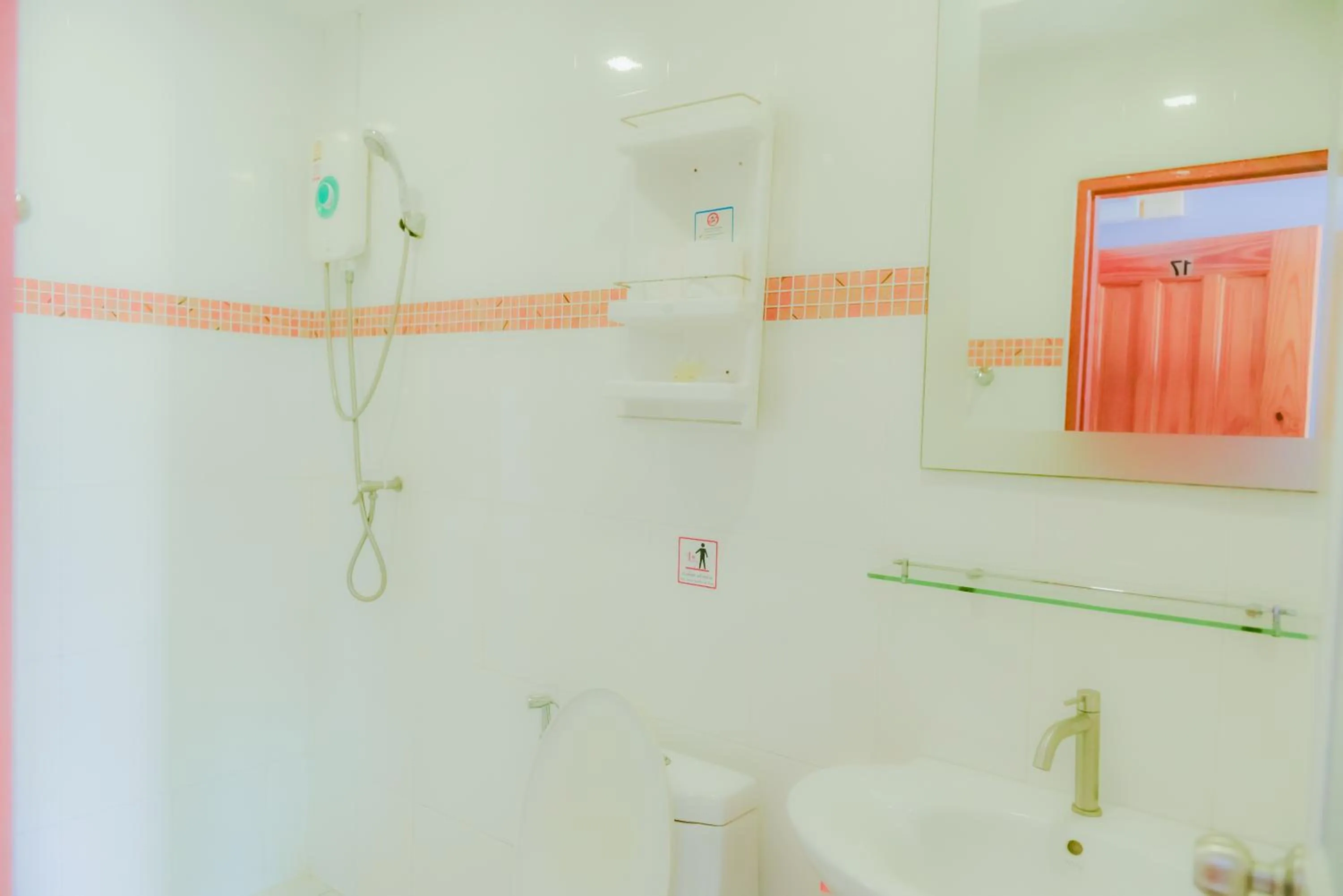 Patumnak Beach Guesthouse