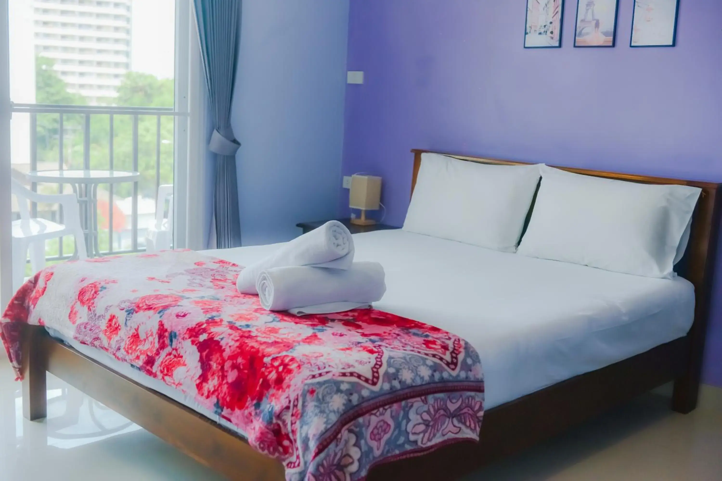 Deluxe Queen Room in Patumnak Beach Guesthouse Deluxe Queen Room in Patumnak Beach Guesthouse