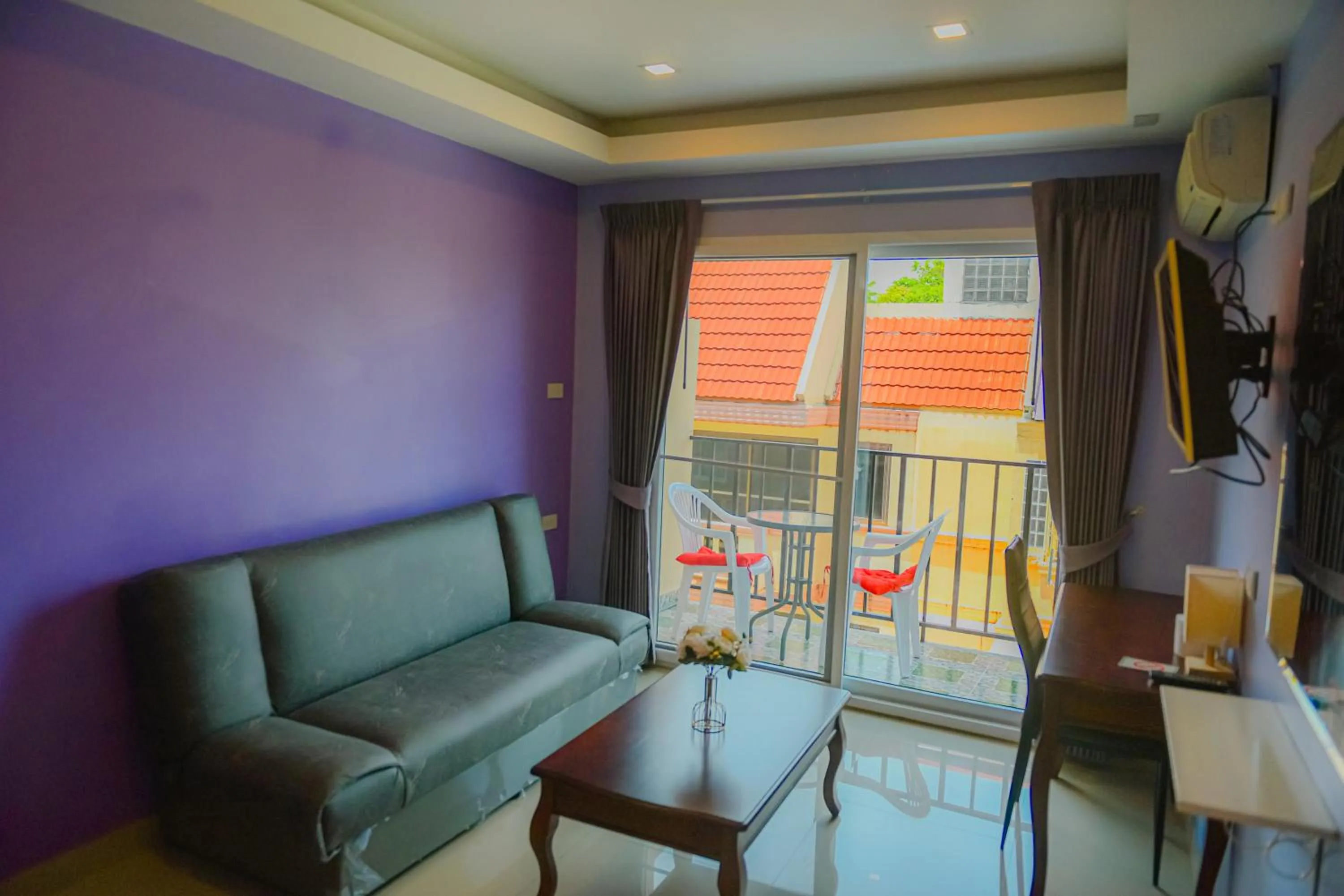 Patumnak Beach Guesthouse