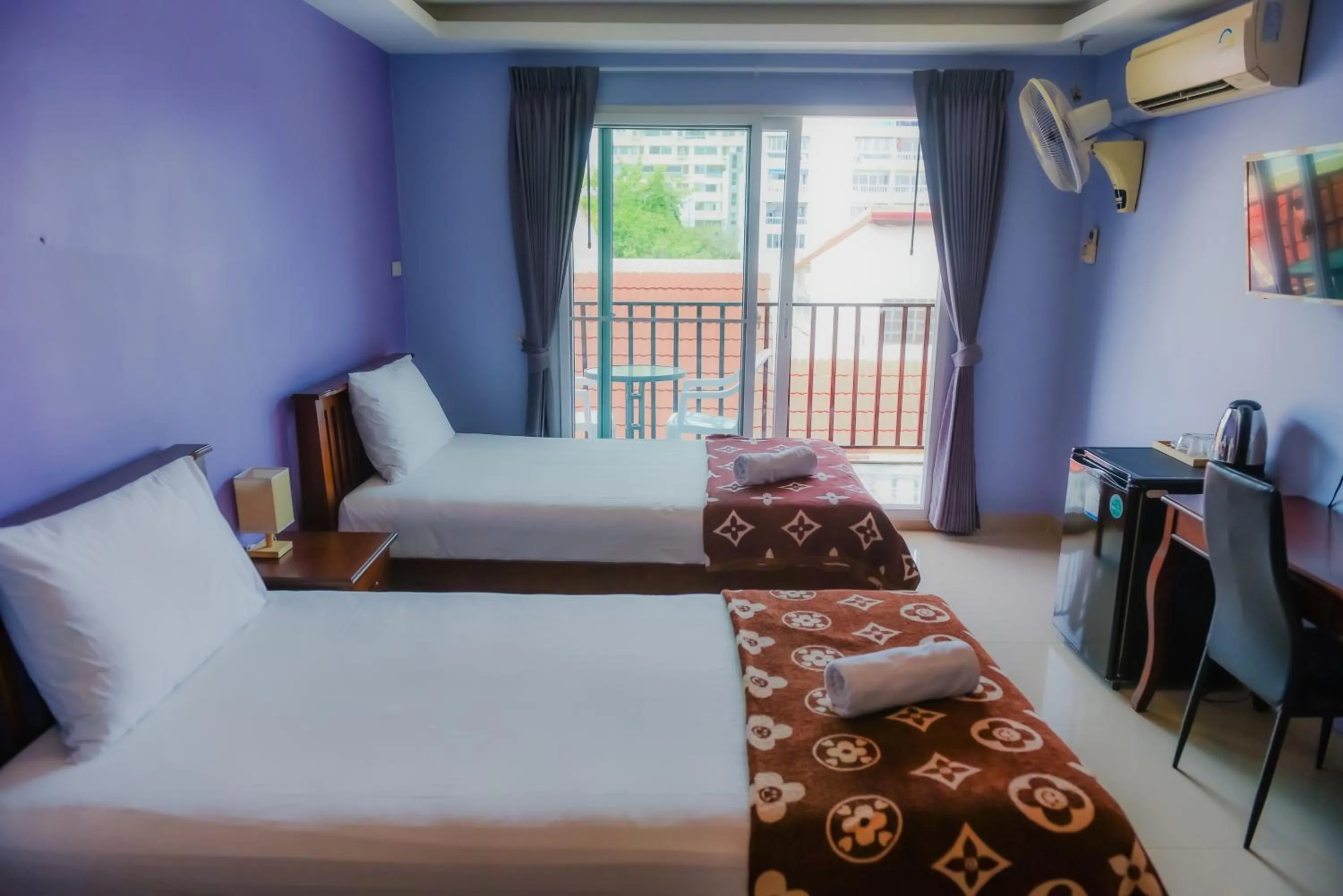 Bed in Patumnak Beach Guesthouse