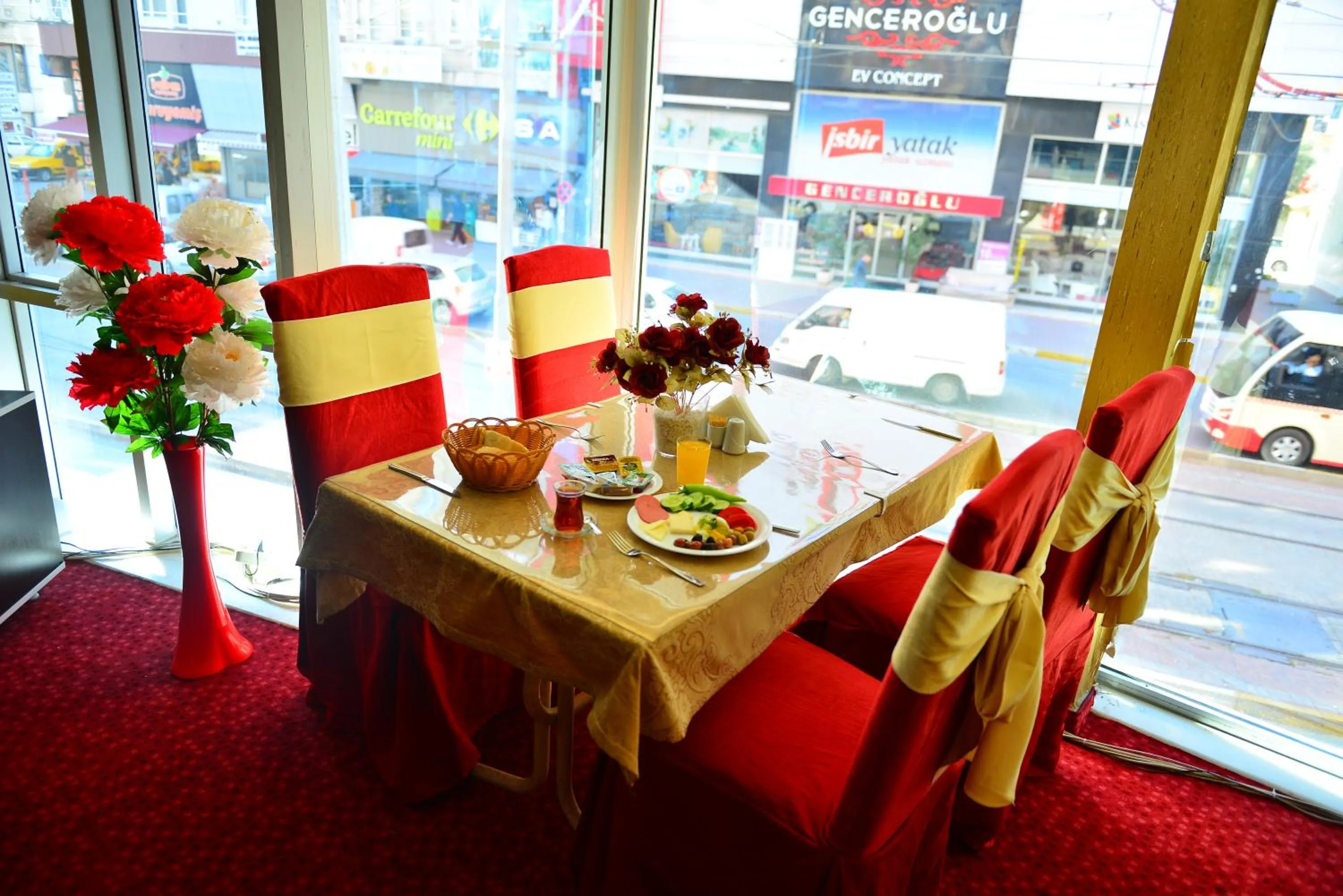 Food and drinks in Kivrak Hotel