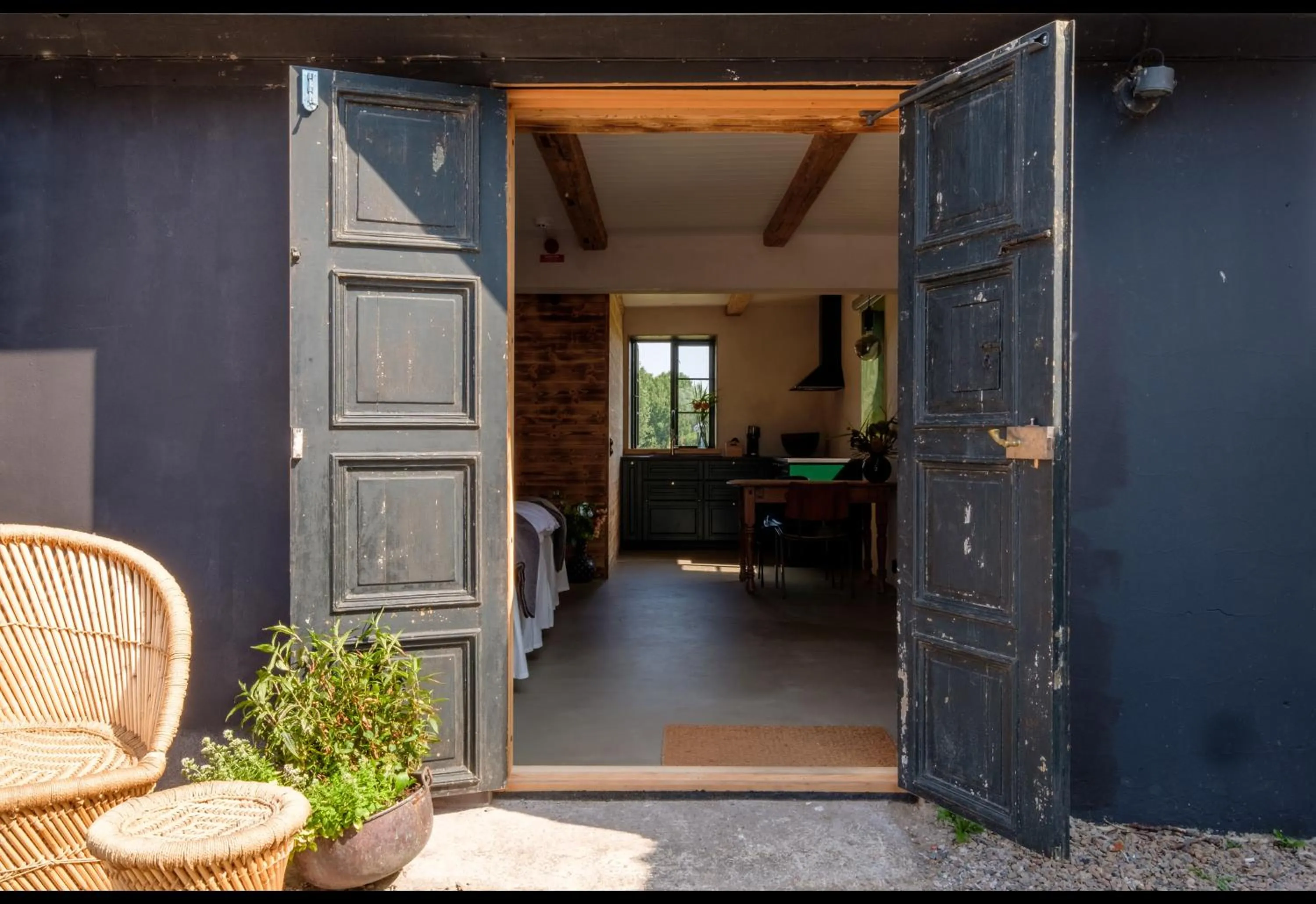Facade/entrance in Fröken Hjorts Bed and Breakfast