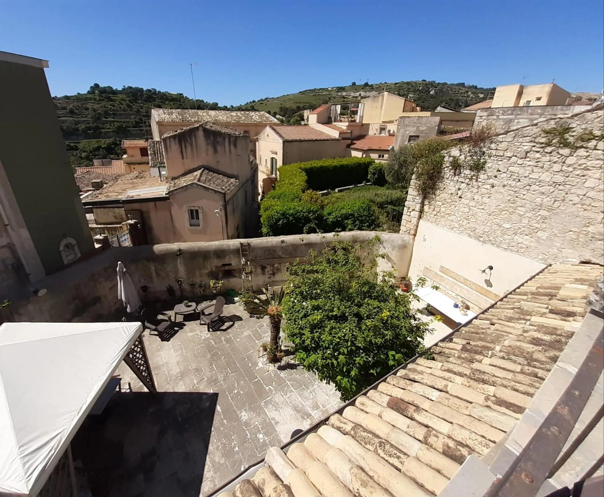 Garden in Residenza Donnafugata B&B