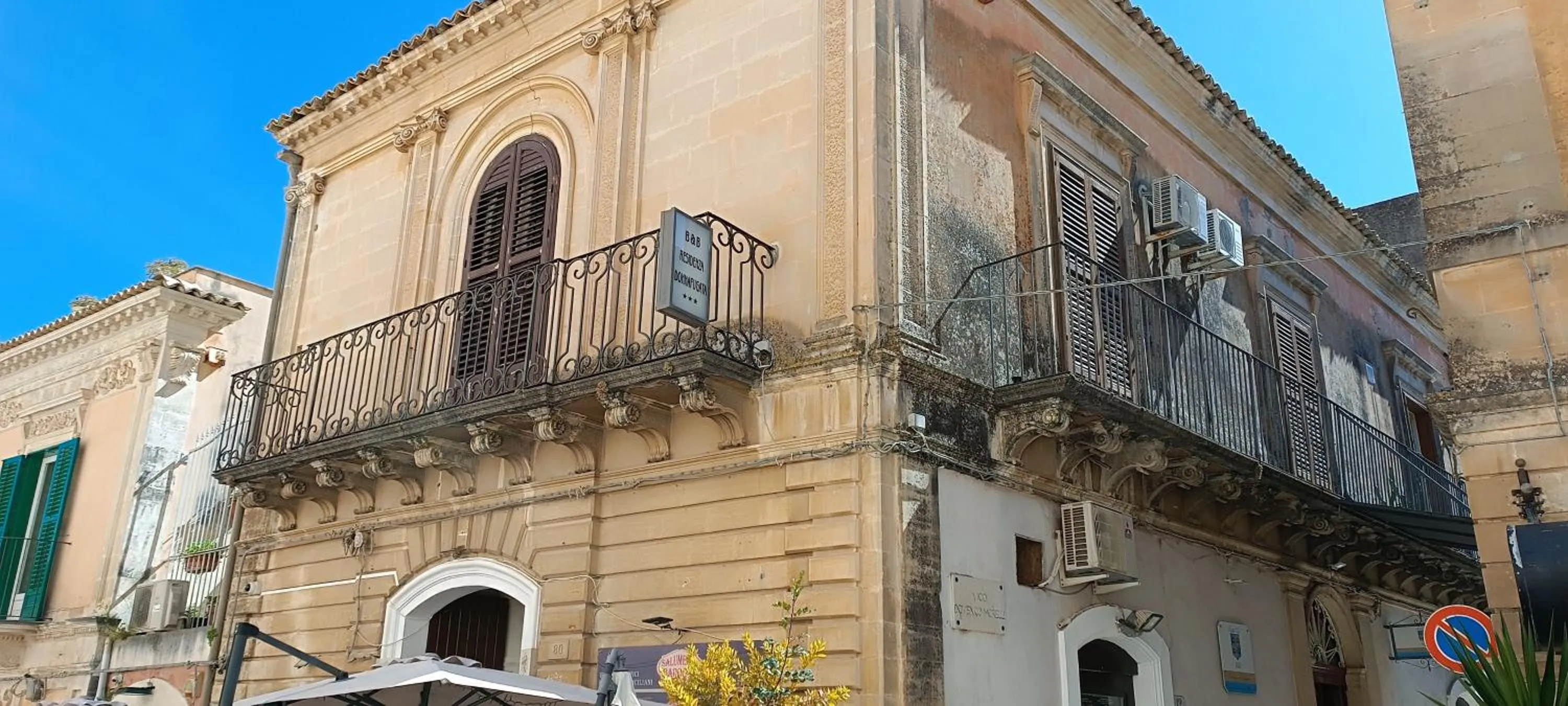 Property building in Residenza Donnafugata B&B