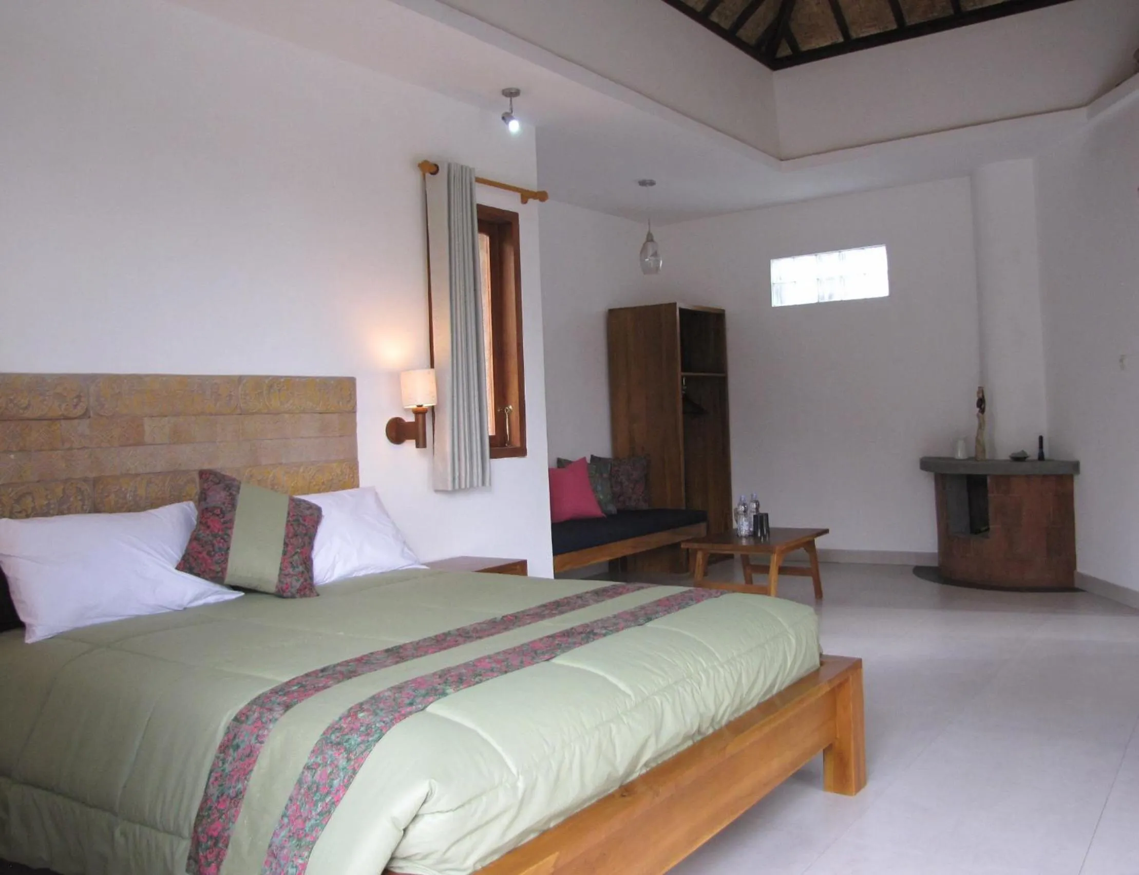 Photo of the whole room in Terrasse du Lac Munduk