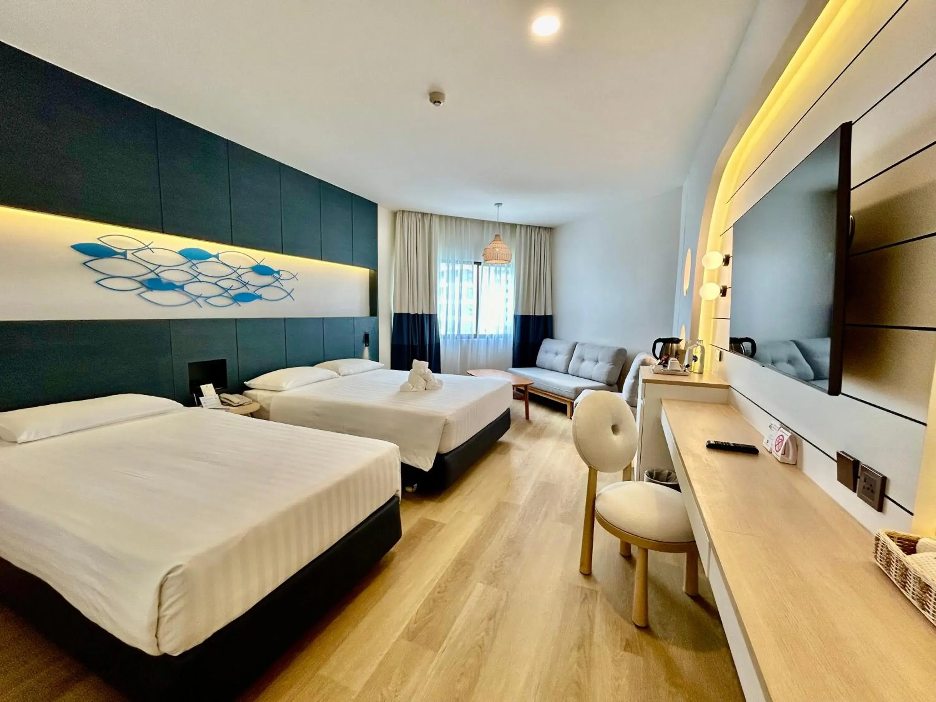 Deluxe New Blue Wave ( Newly renovated ) in Jomtien Palm Beach Hotel and Resort Deluxe New Blue Wave ( Newly renovated ) in Jomtien Palm Beach Hotel and Resort