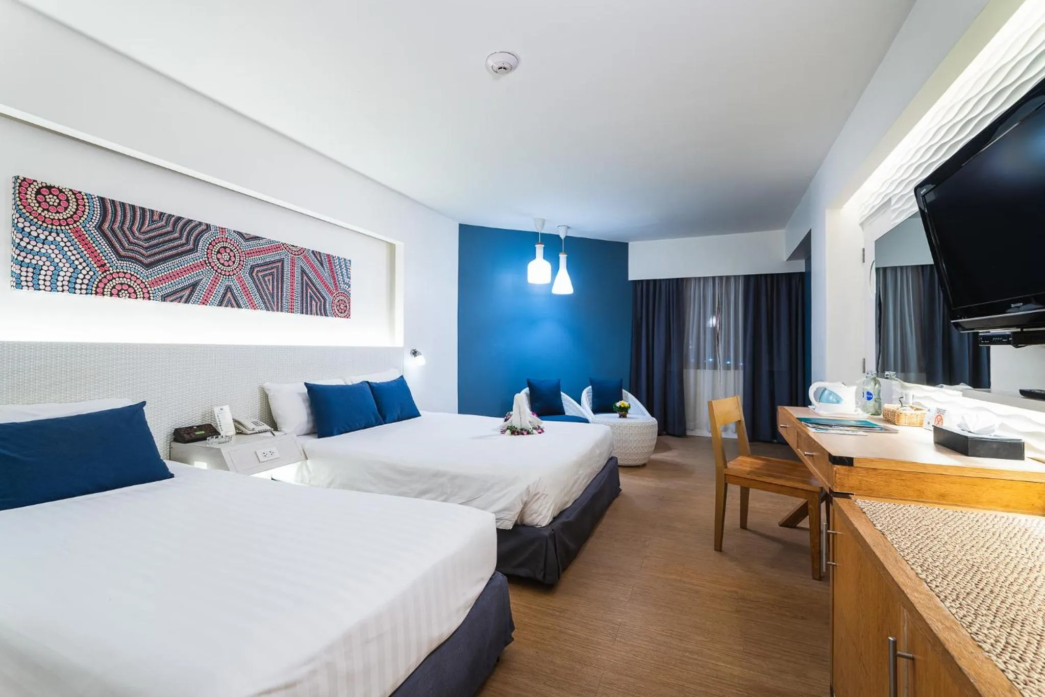 Bed in Jomtien Palm Beach Hotel and Resort