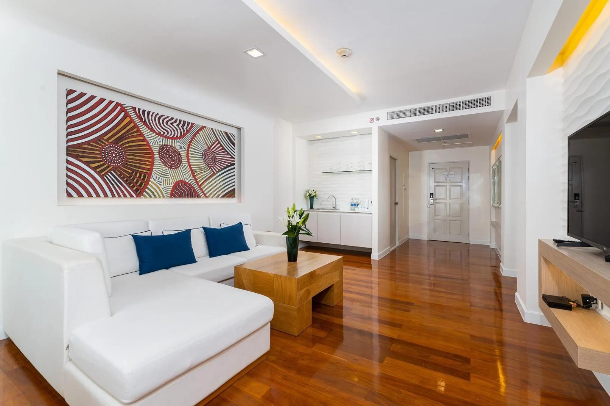 Jomtien Palm Beach Hotel and Resort