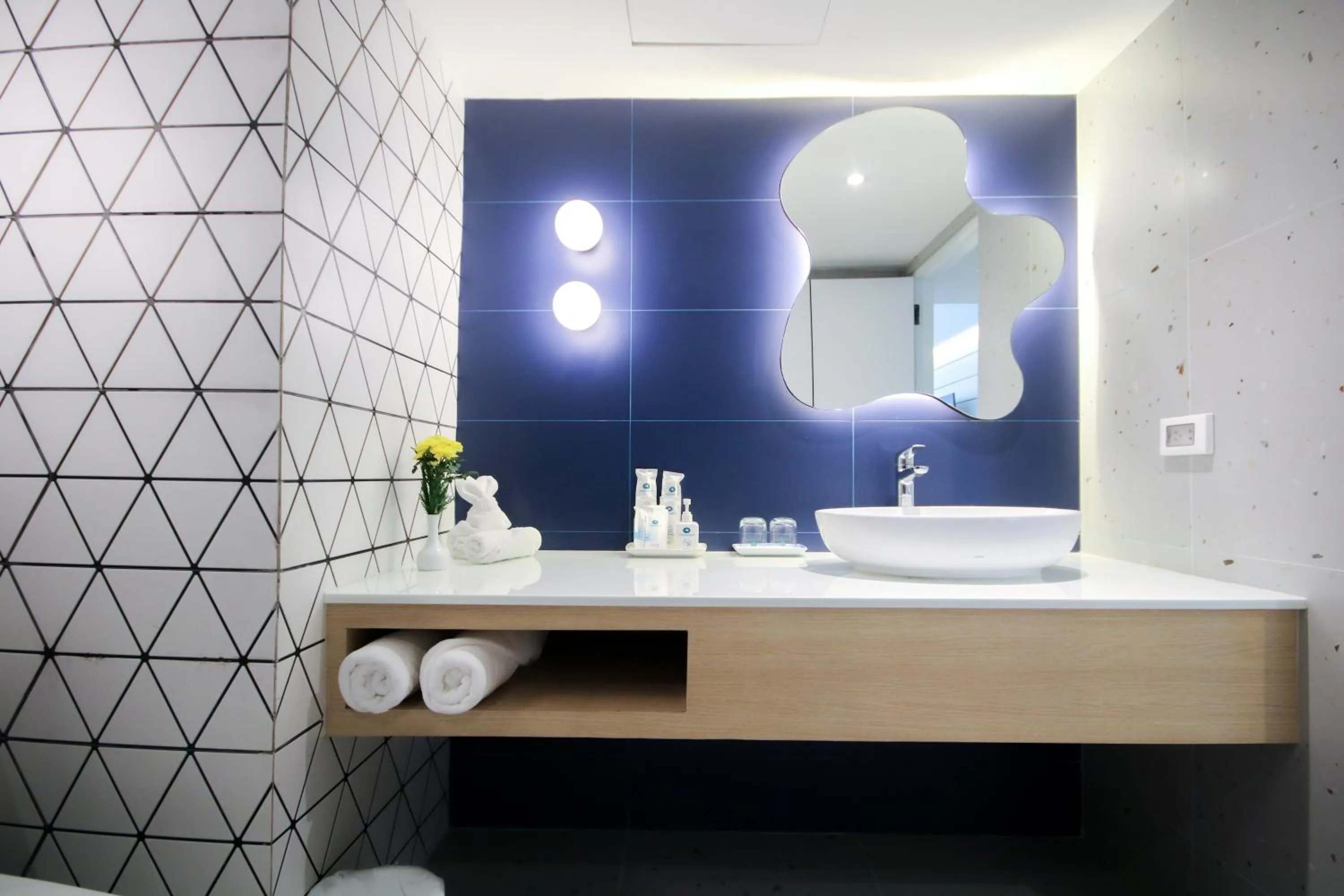 Jomtien Palm Beach Hotel and Resort