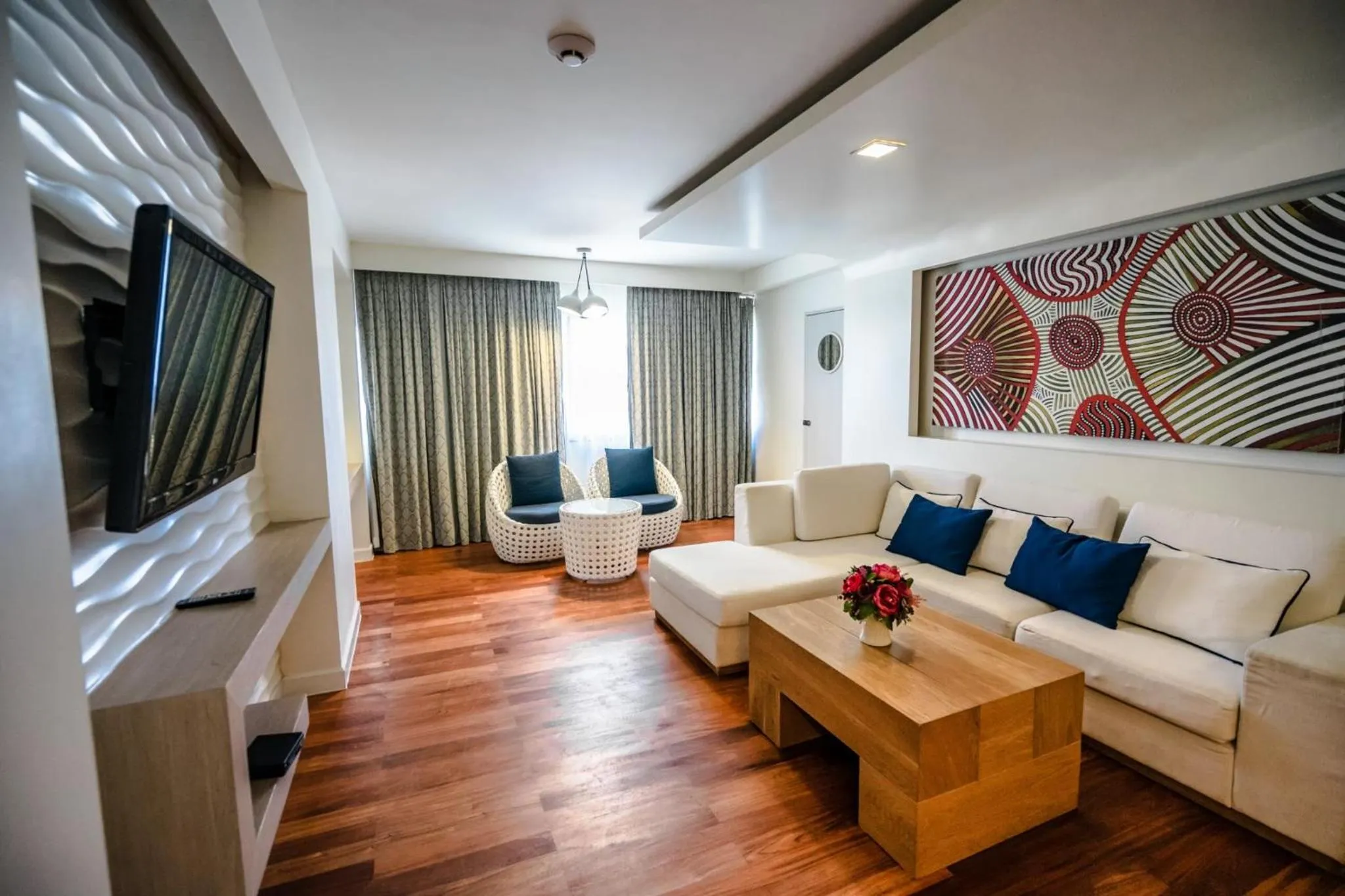 Jomtien Palm Beach Hotel and Resort