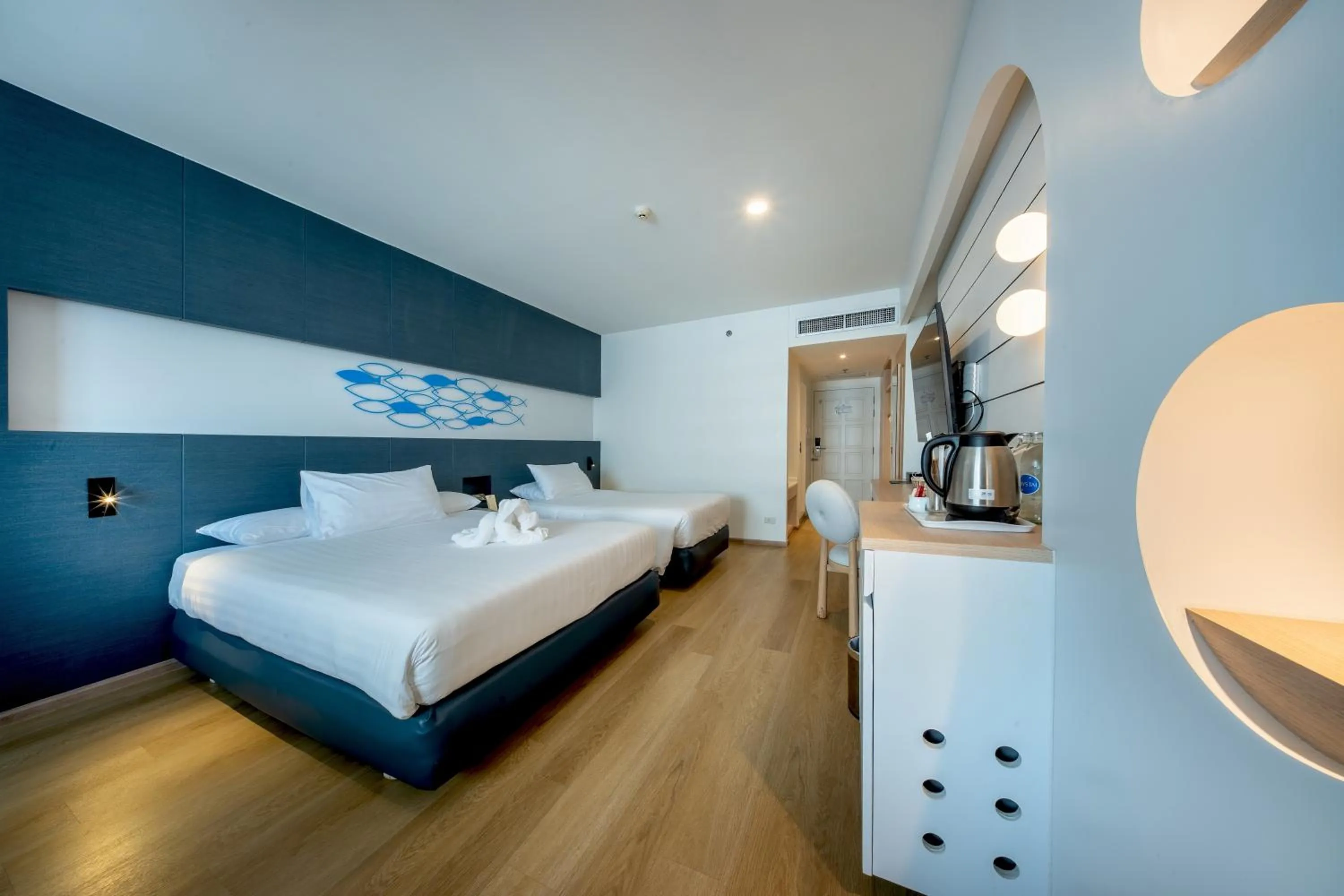 Bed in Jomtien Palm Beach Hotel & Resort - Family-Friendly