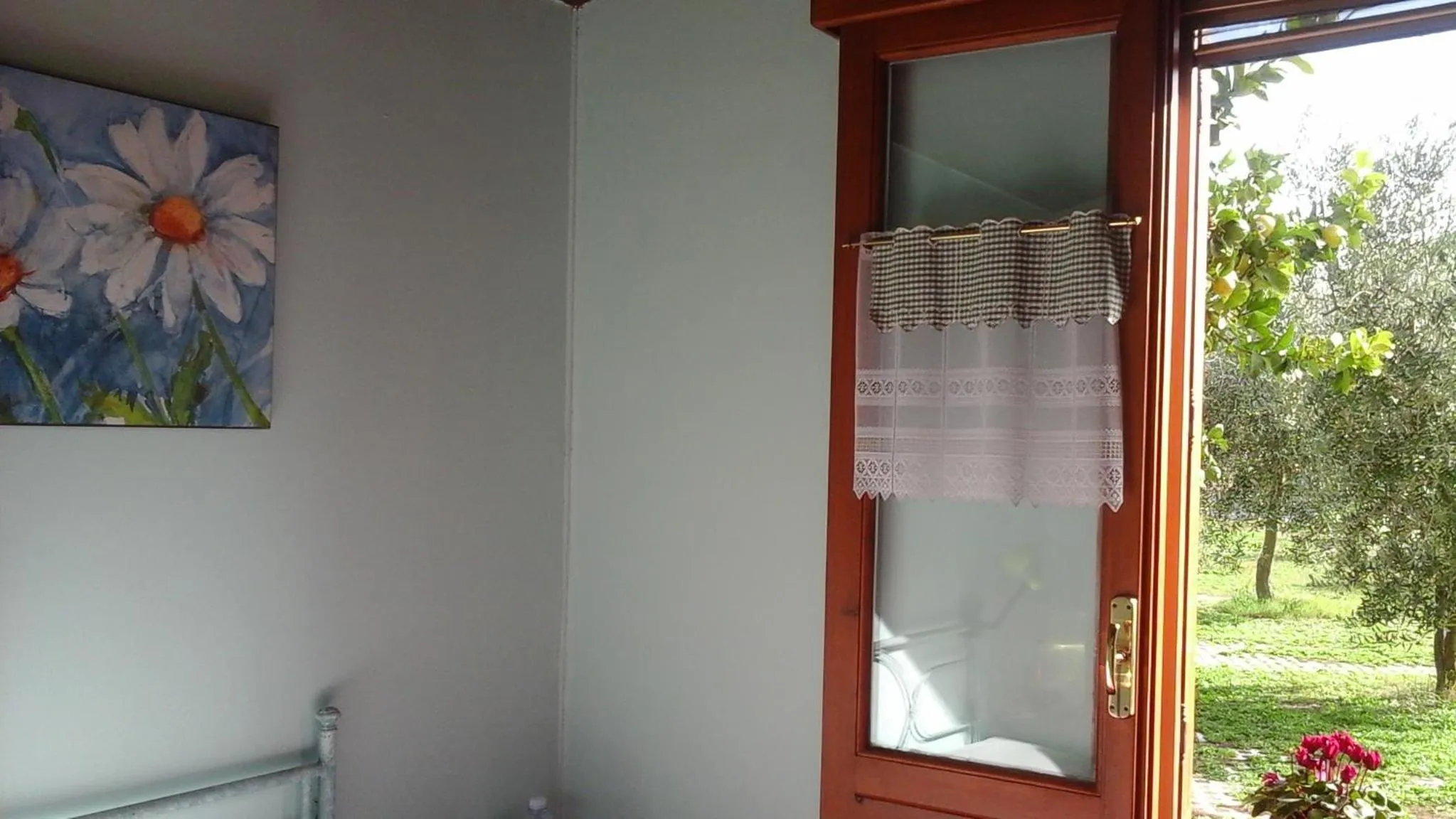 Garden view in 'O Chalet