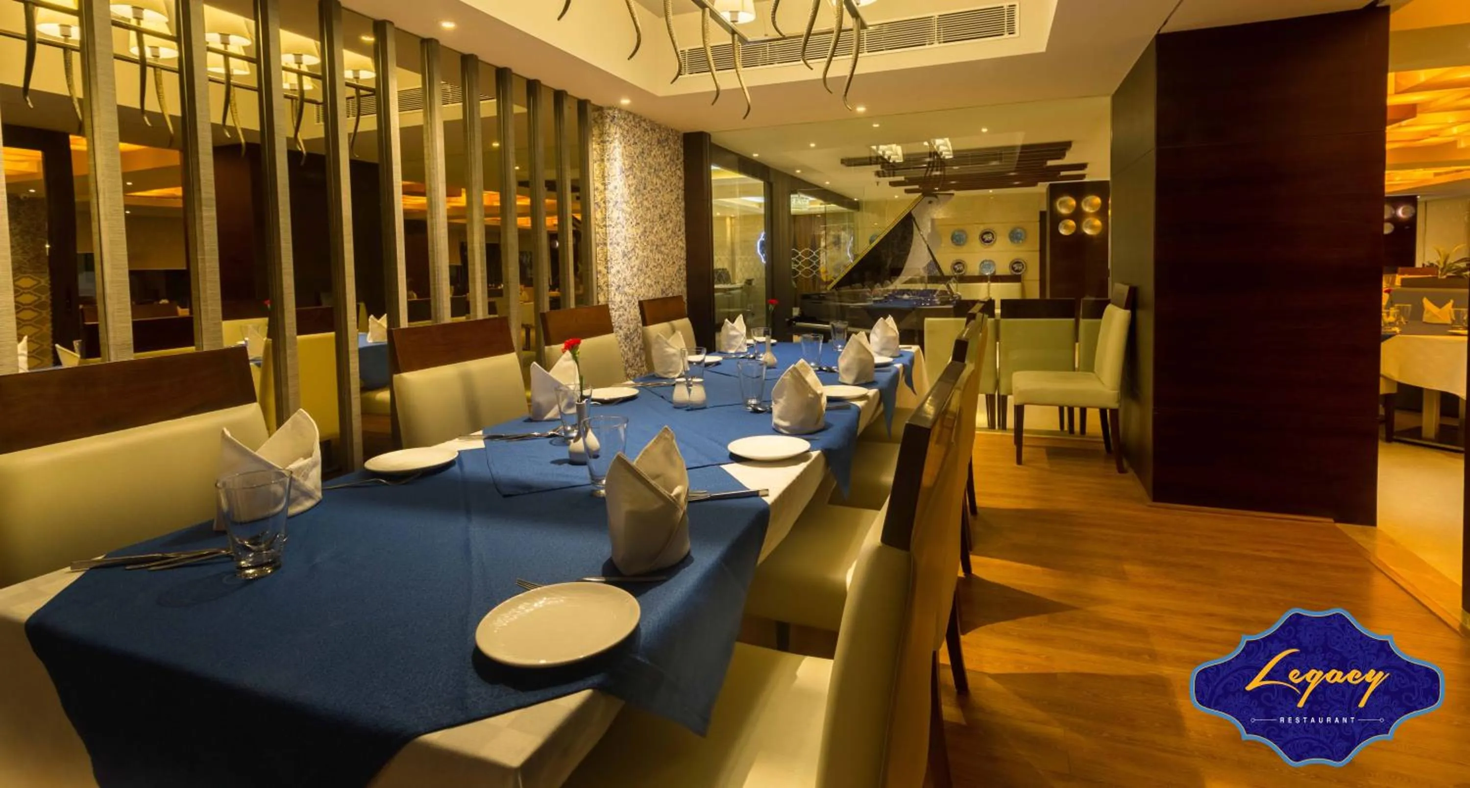 Restaurant/places to eat in Hotel Palacio