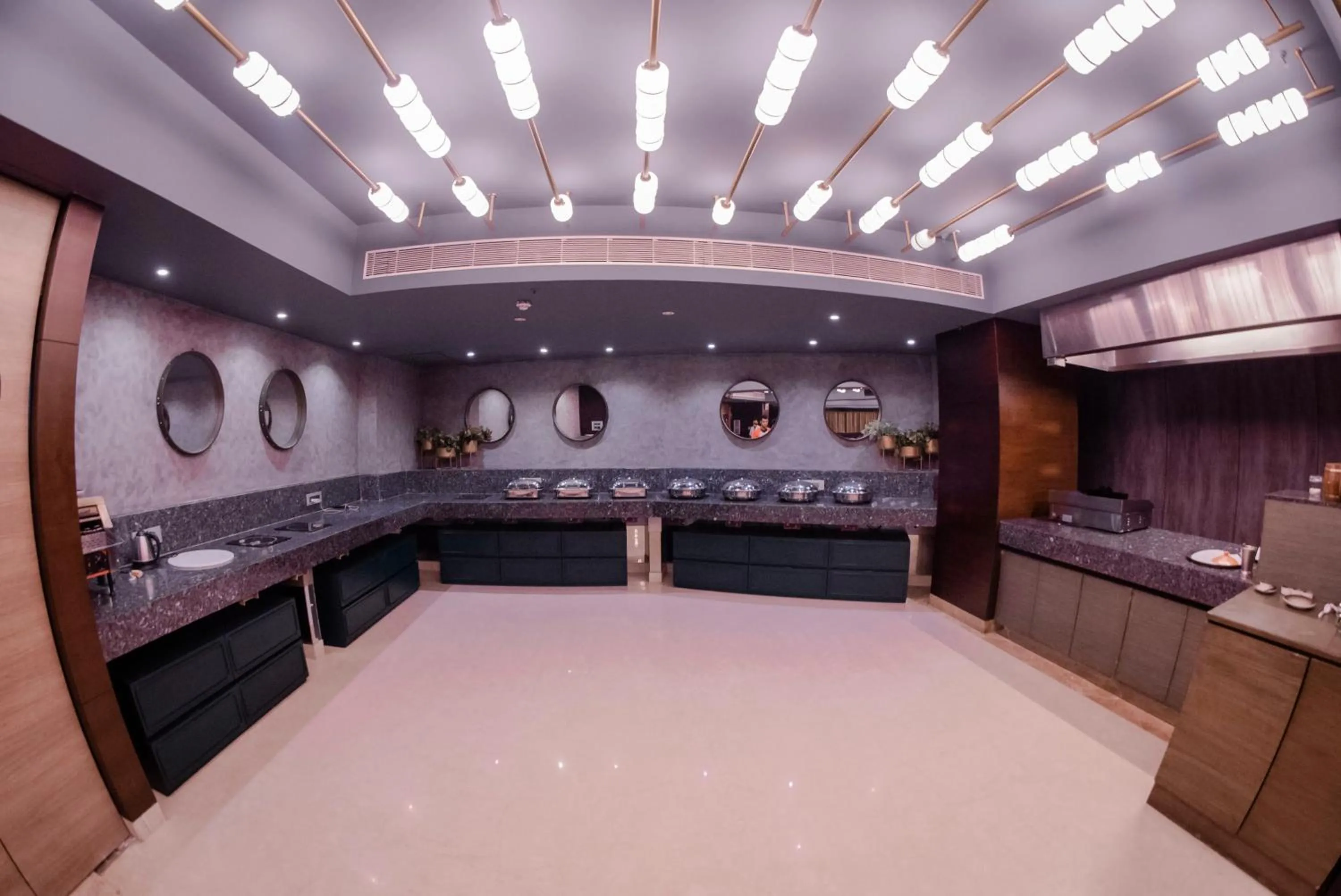 Restaurant/places to eat in Hotel Palacio