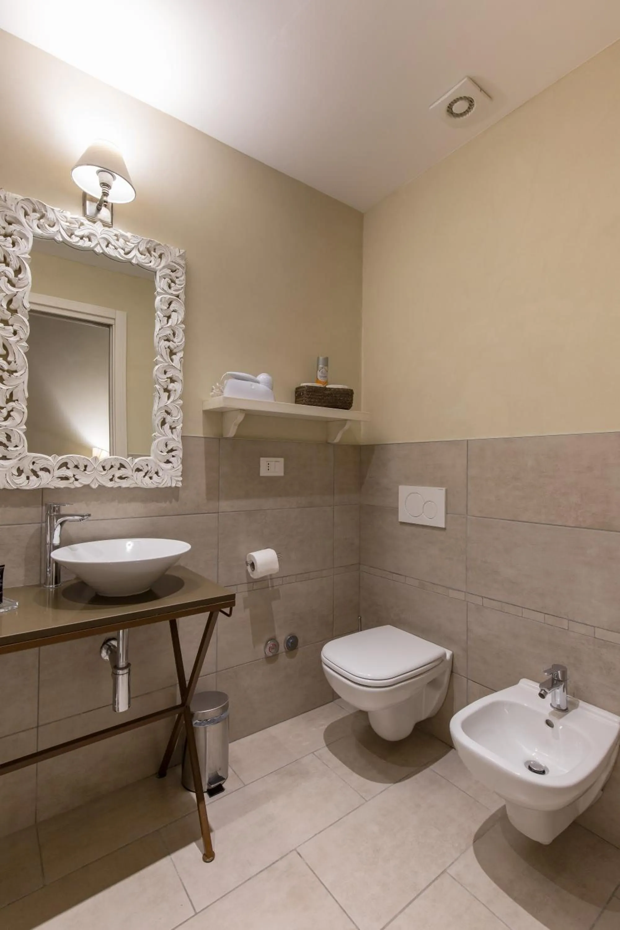 Toilet in Residenza Bonifacio - Adults Only