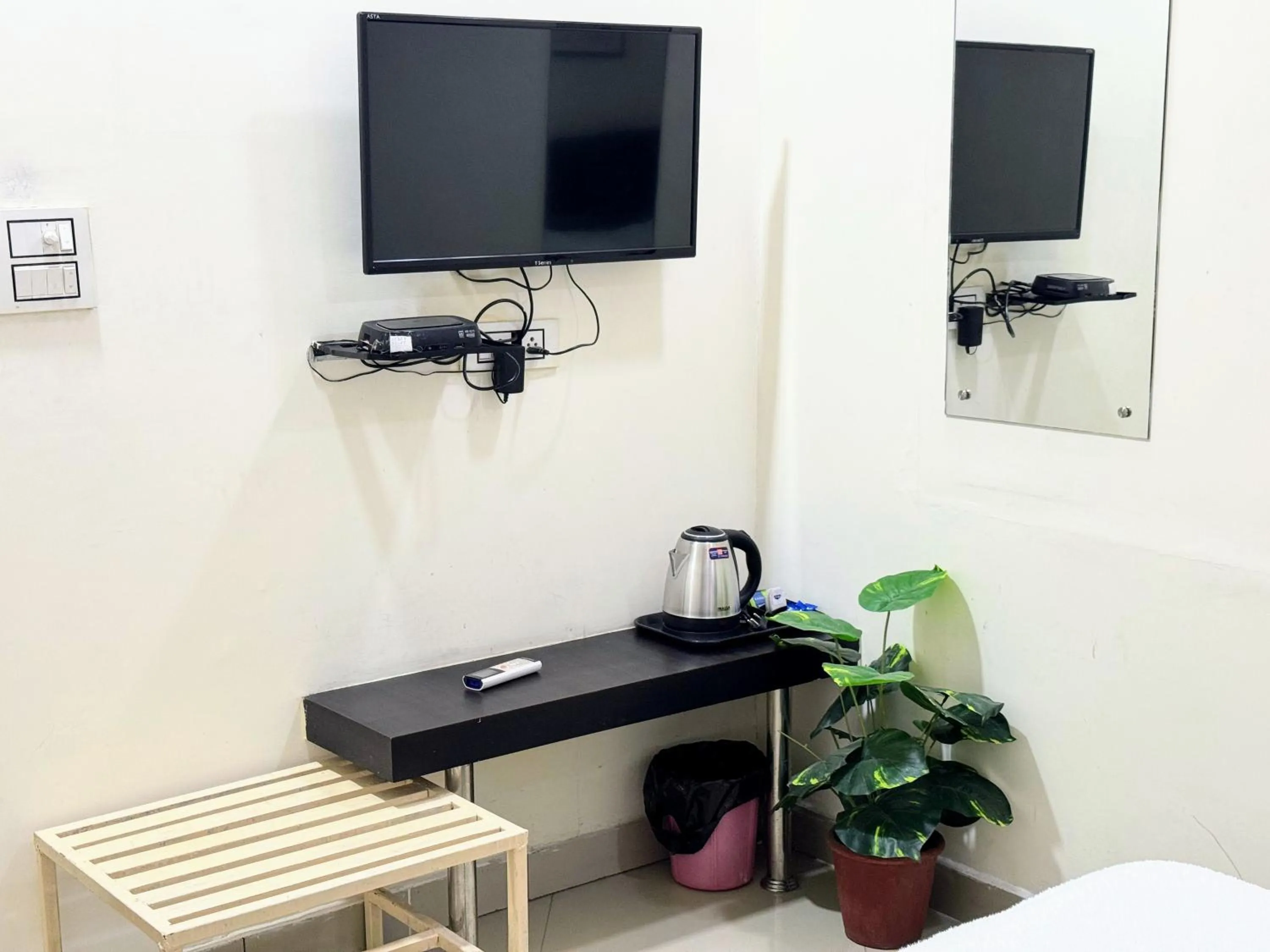 TV and multimedia in Backpacker's Nest