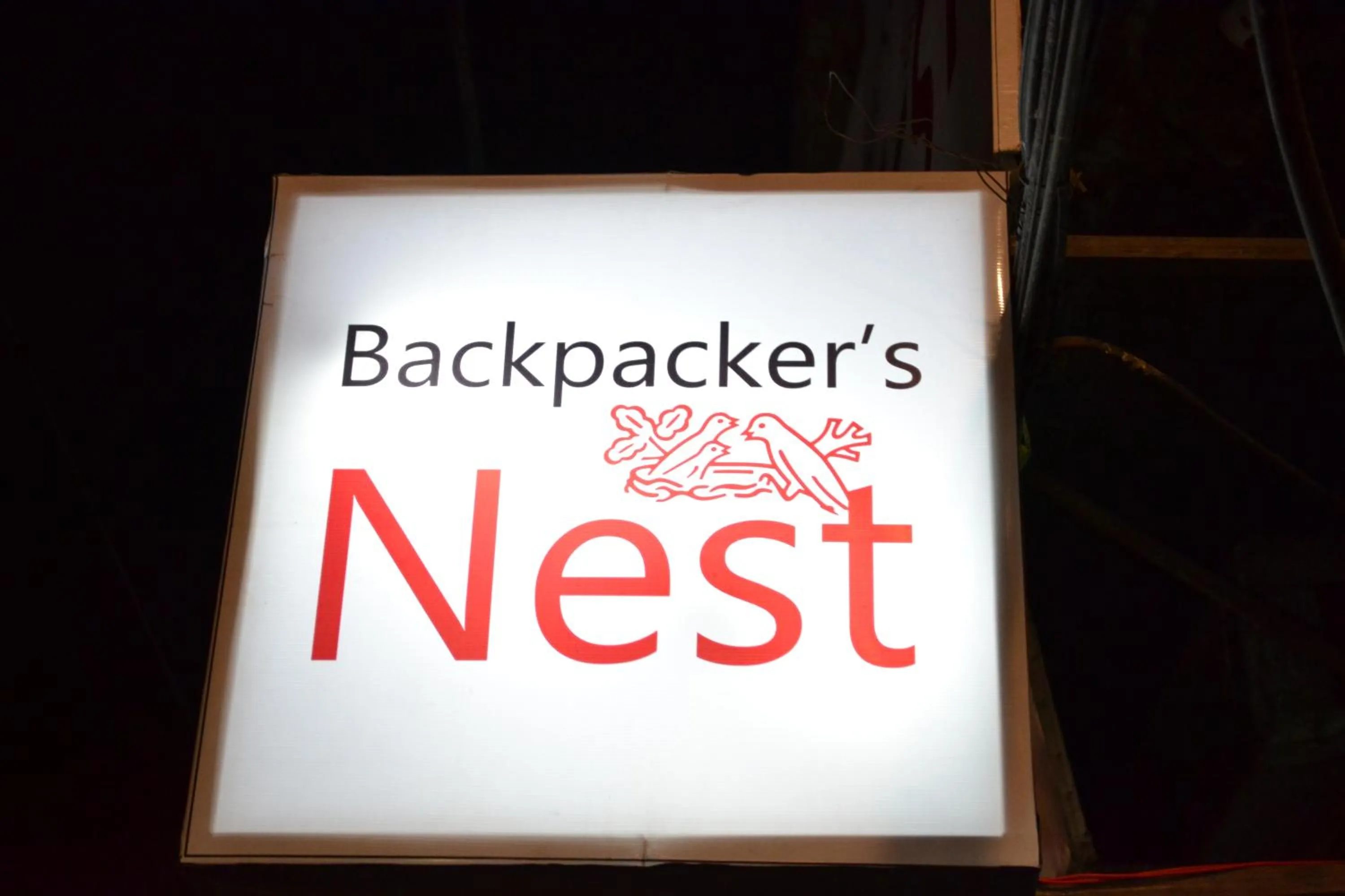 Logo/Certificate/Sign in Backpacker's Nest