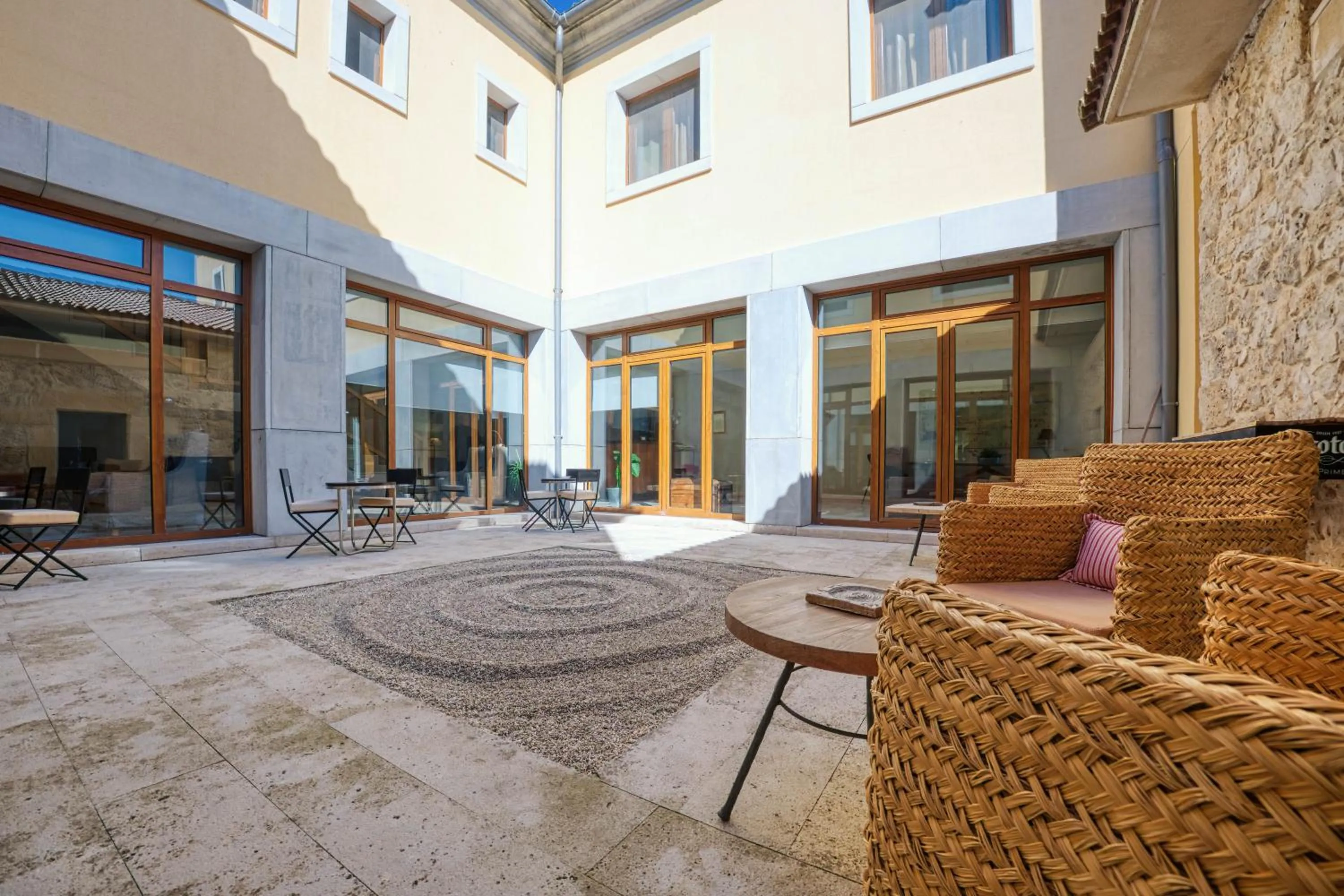 Patio in Hotel La Vida Spa