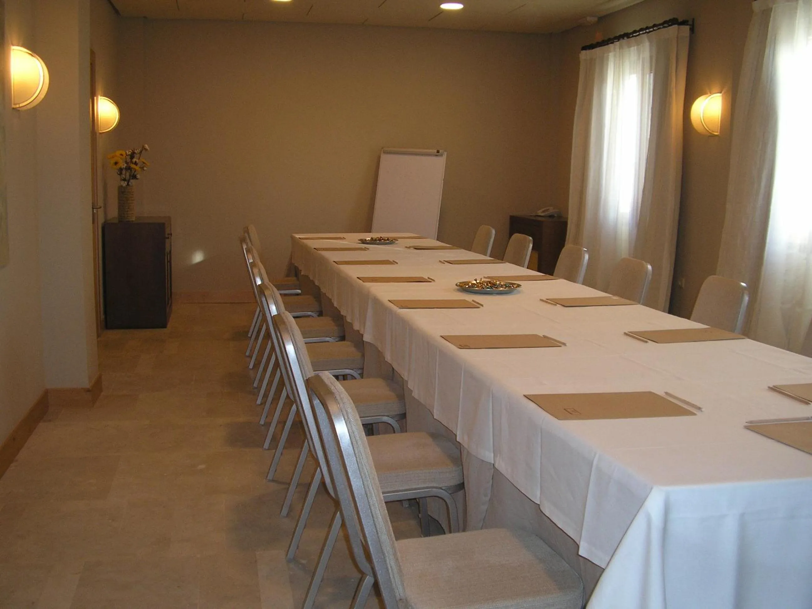 Business facilities in Hotel La Vida Spa