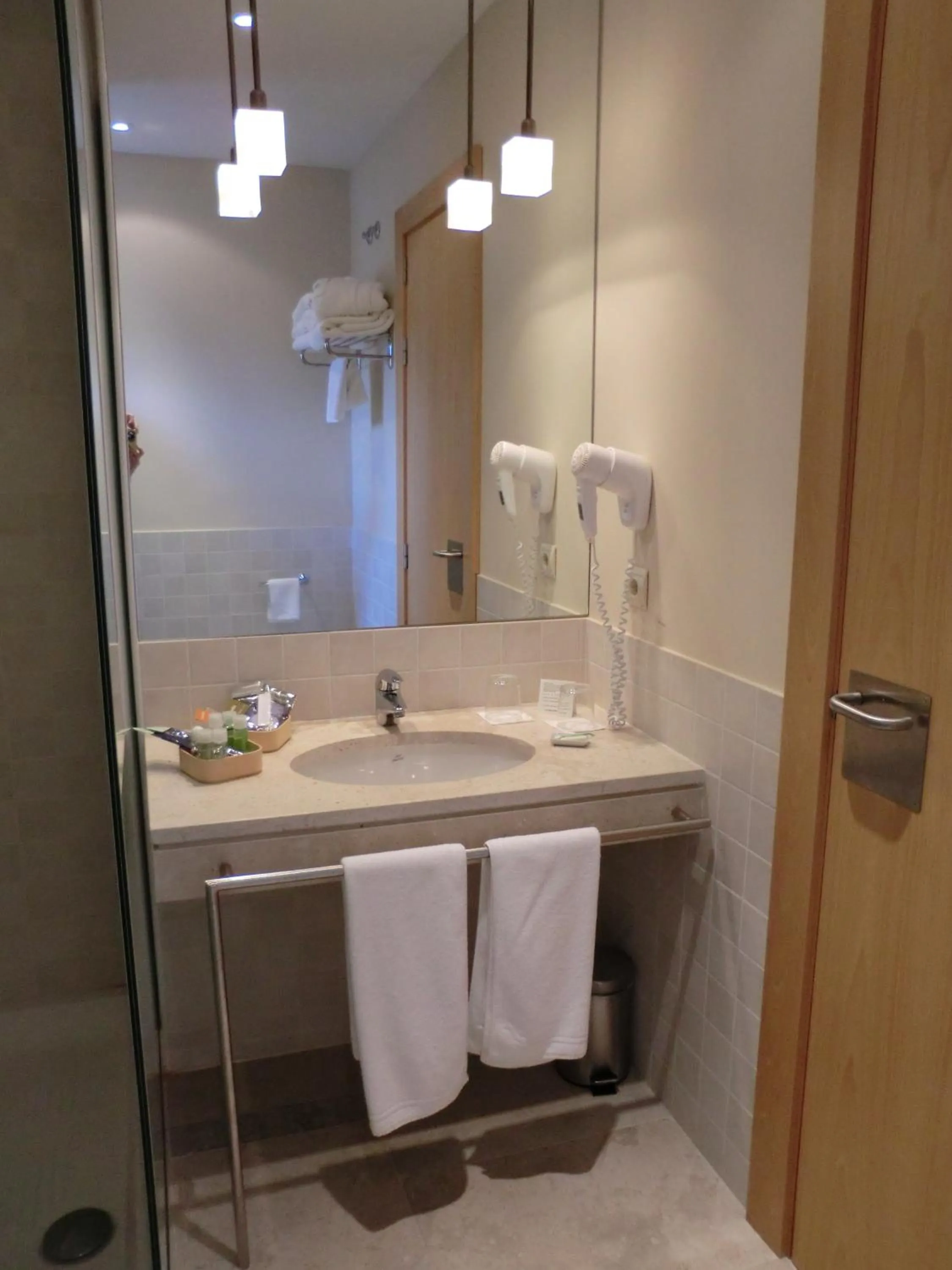 Bathroom in Hotel La Vida Spa