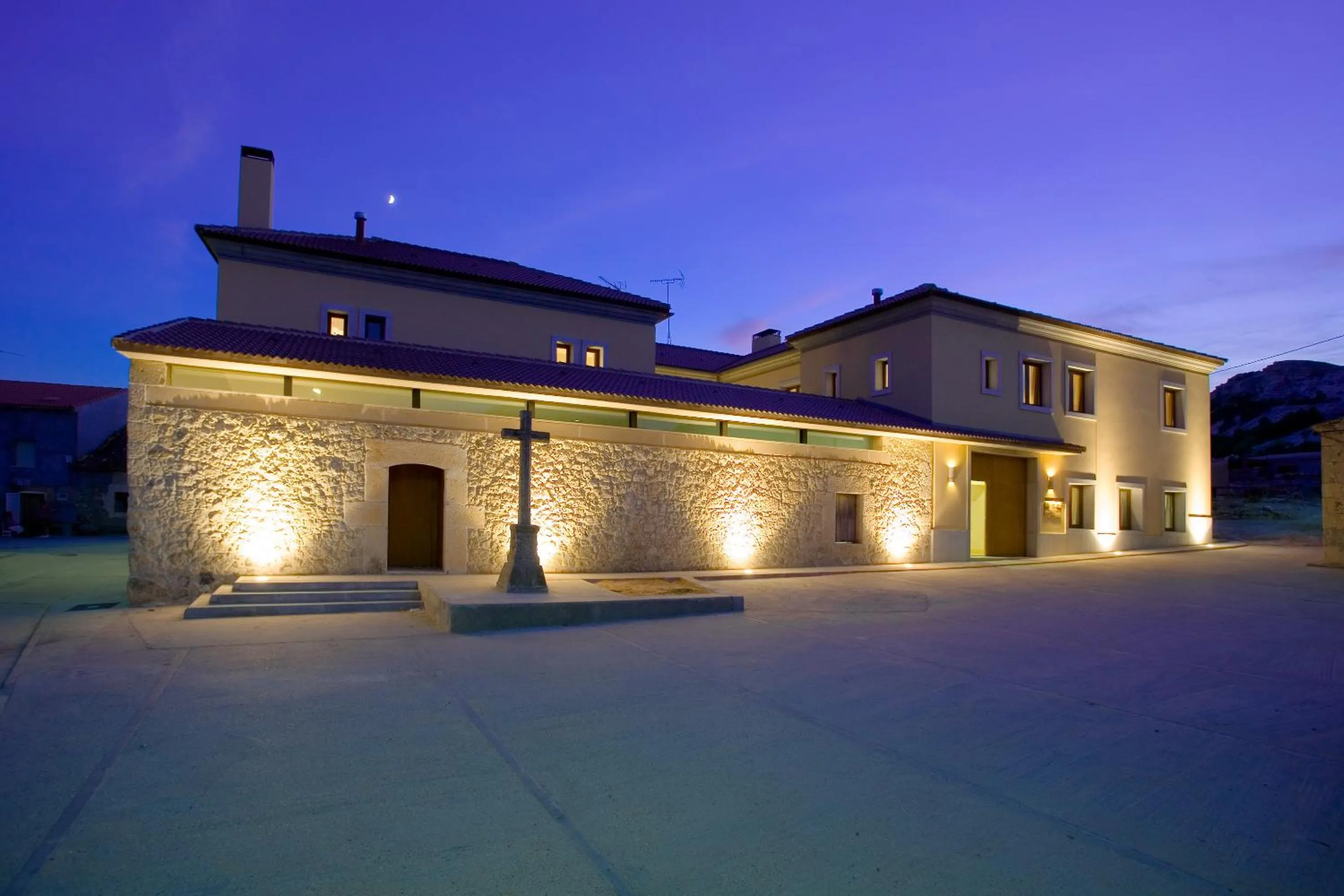 Facade/entrance in Hotel La Vida Spa