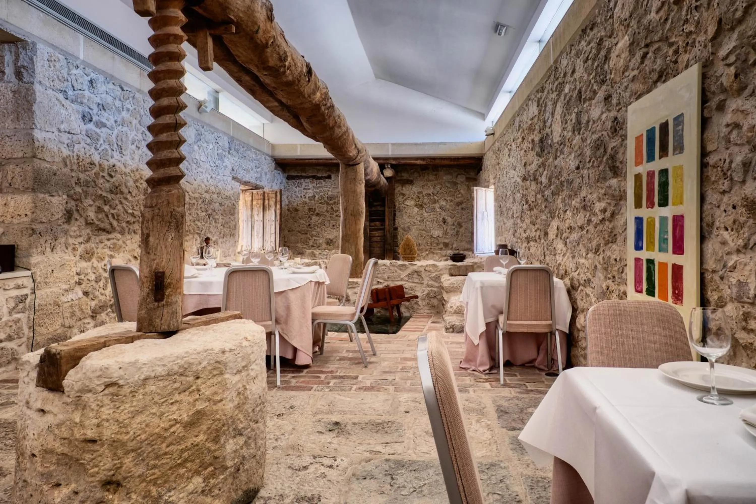 Restaurant/places to eat in Hotel La Vida Spa