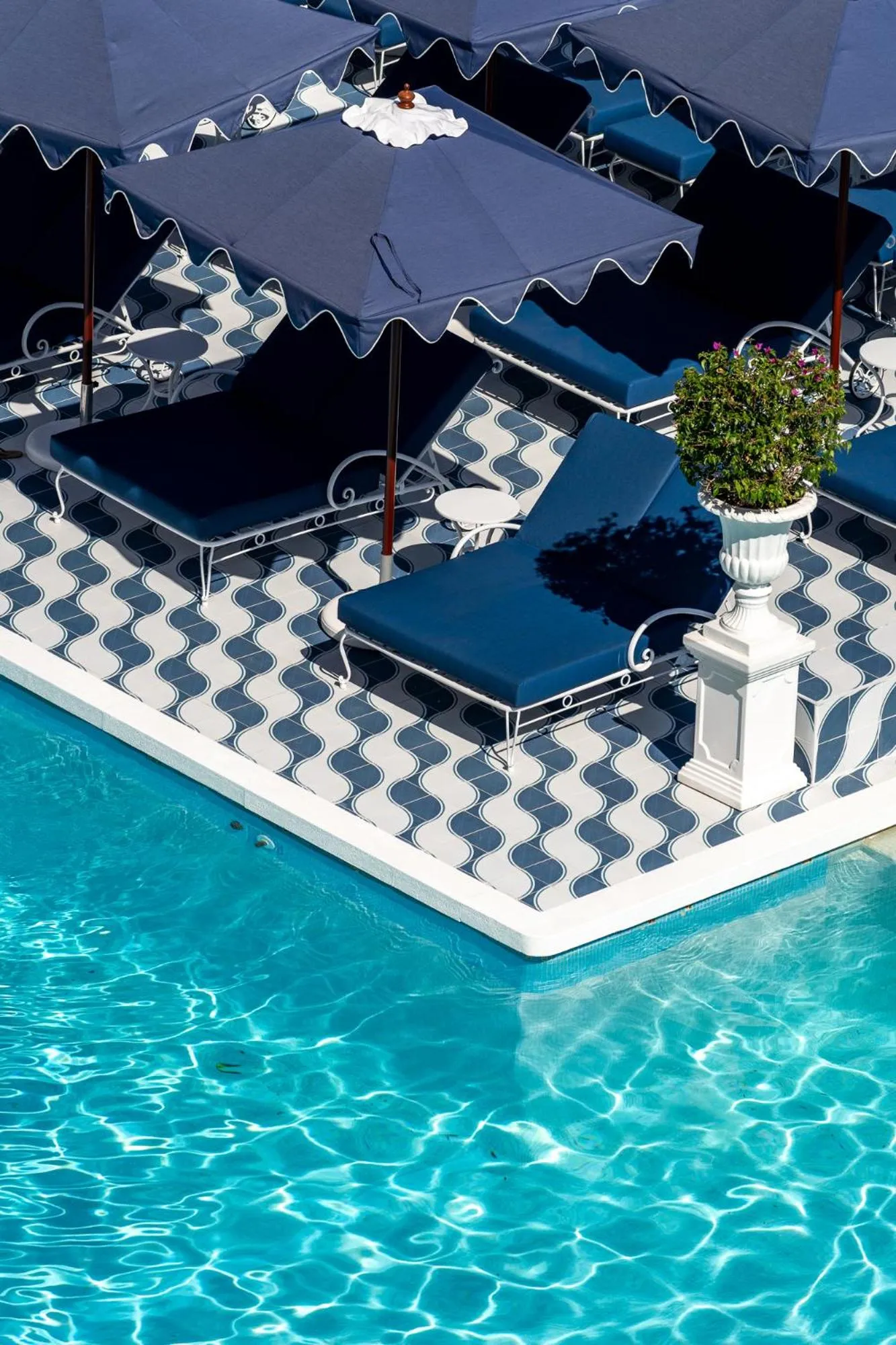 Swimming pool in Hotel Mongibello Ibiza