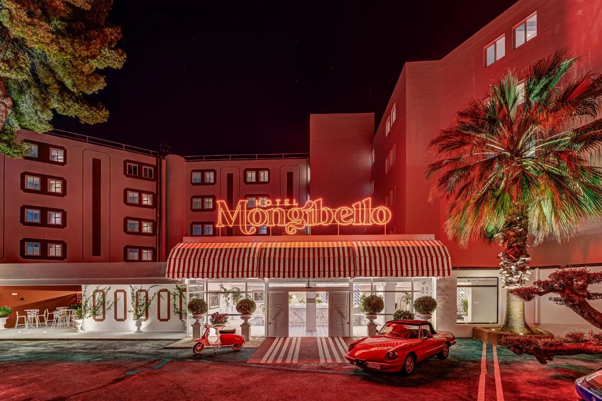 Facade/entrance in Hotel Mongibello Ibiza