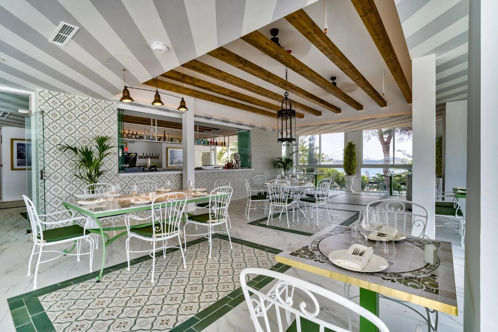 Restaurant/places to eat in Hotel Mongibello Ibiza