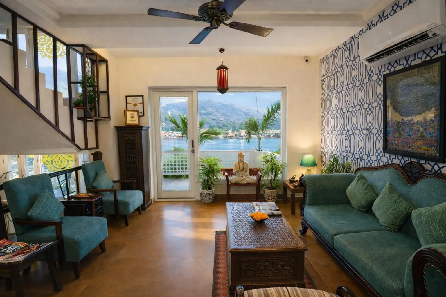 Lobby or reception in Yog Niketan By Sanskriti