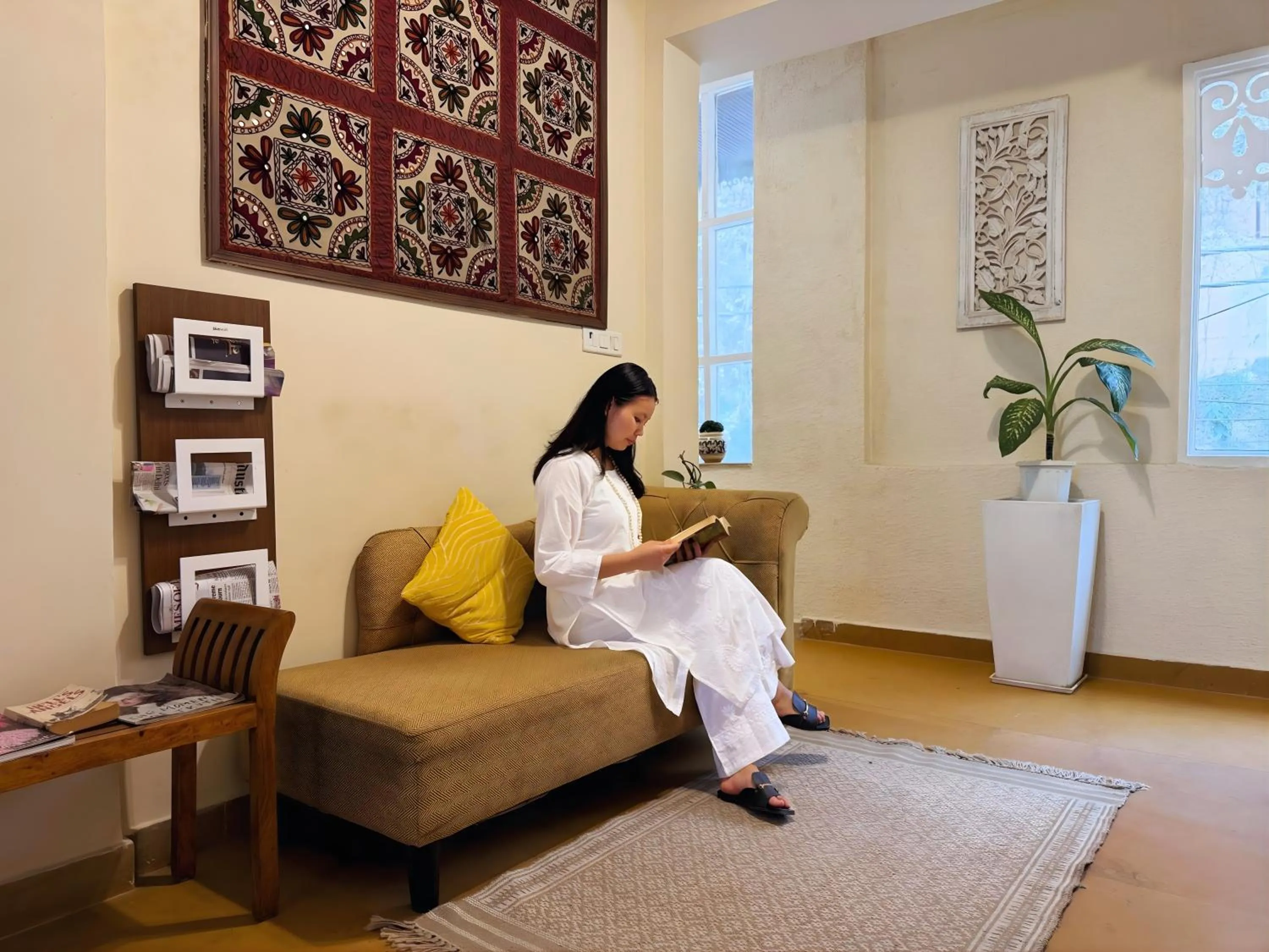 Seating area in Yog Niketan By Sanskriti