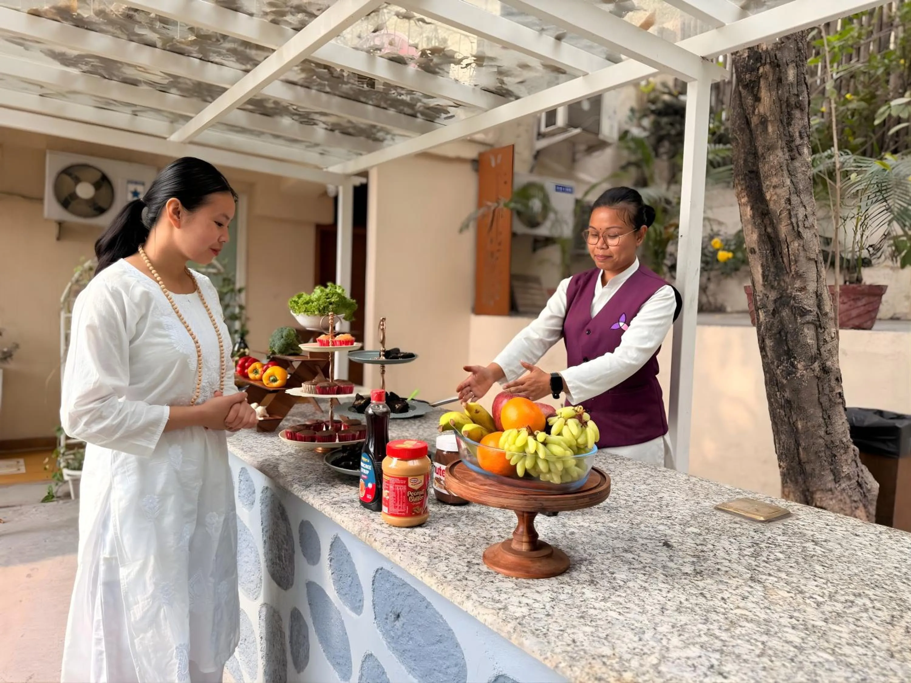 Restaurant/places to eat in Yog Niketan By Sanskriti