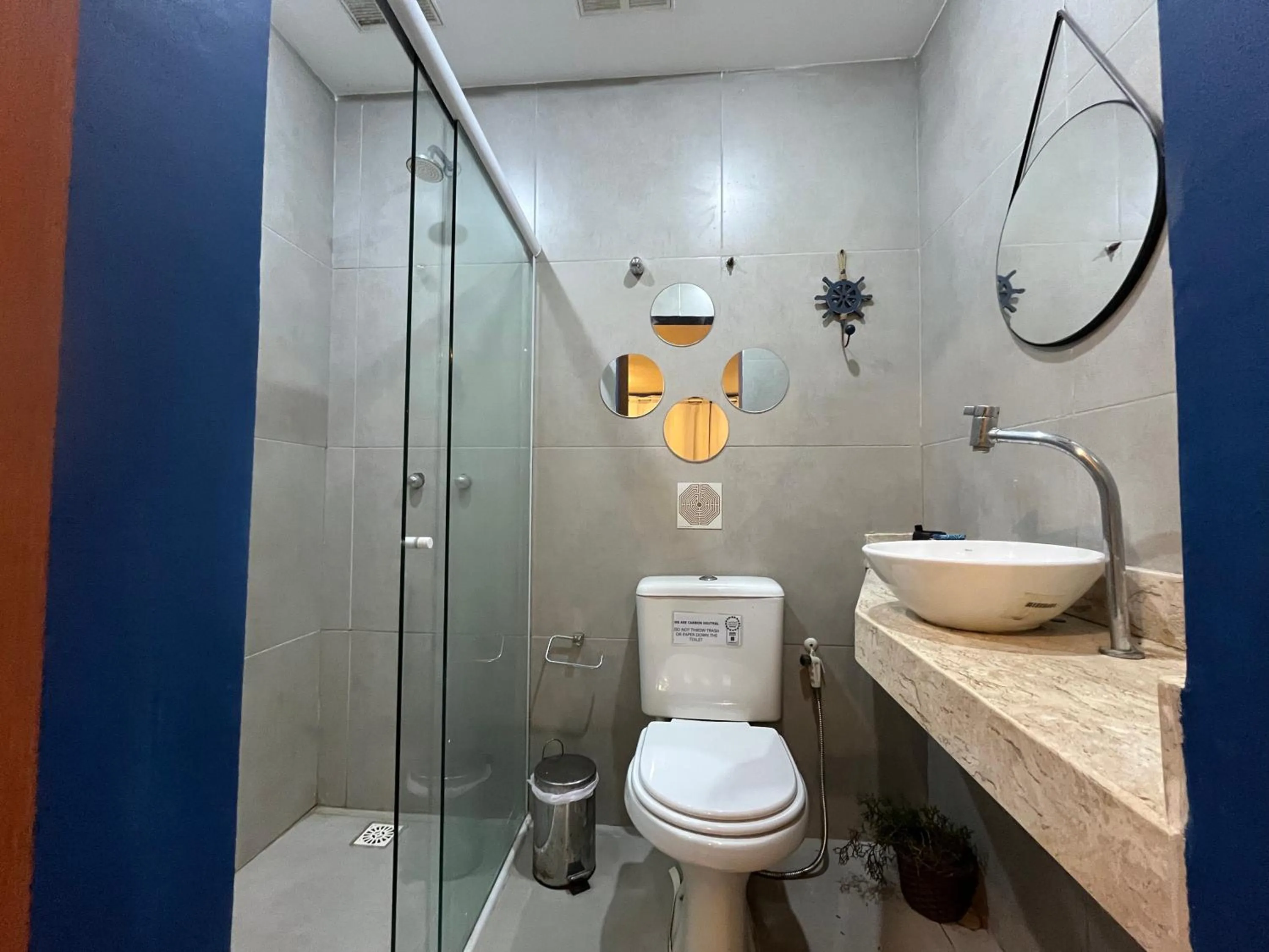 Shower in Casanova Residence - Barra da Tijuca na Ilha da Gigoia