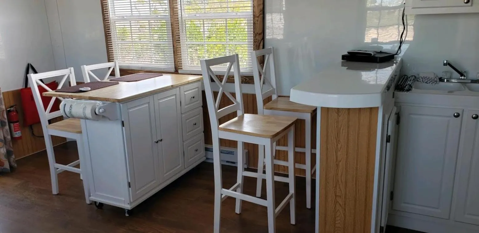 Old Wooden Bridge Resort & Marina