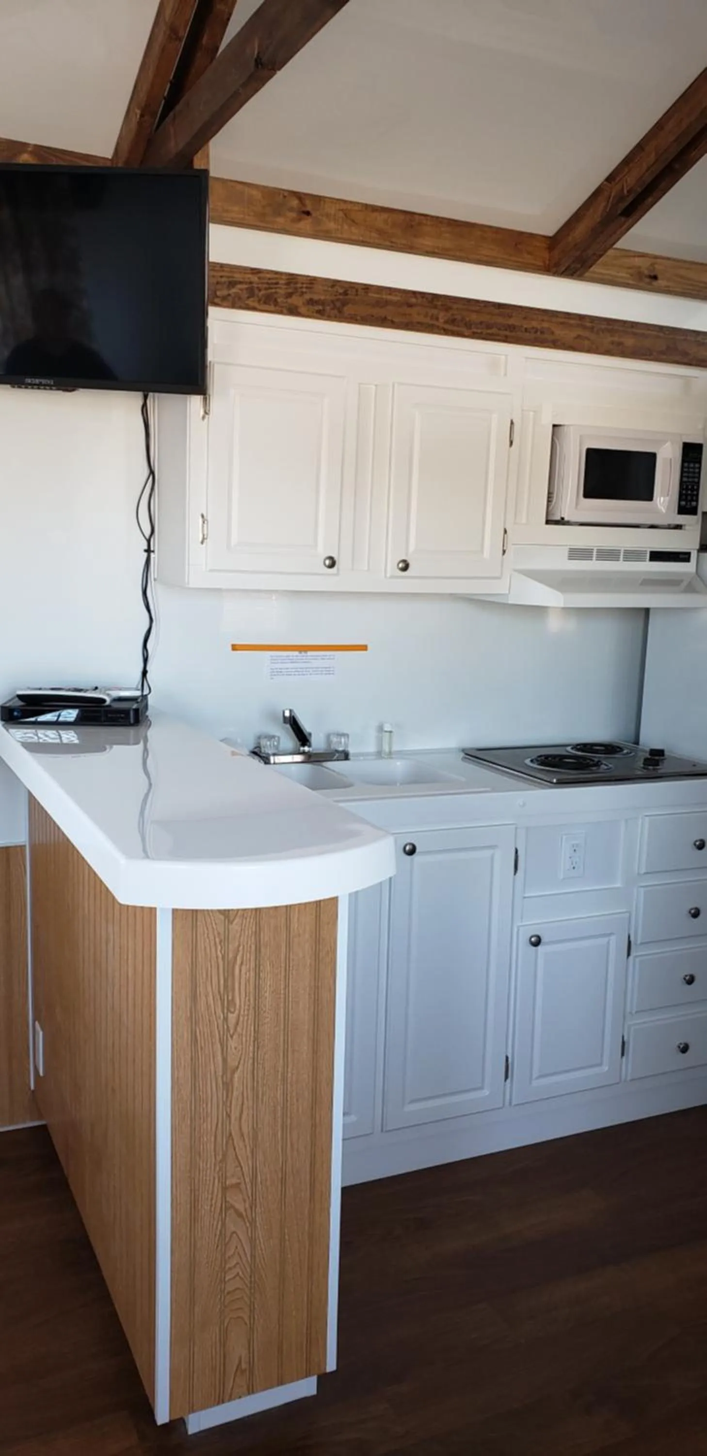 Old Wooden Bridge Resort & Marina