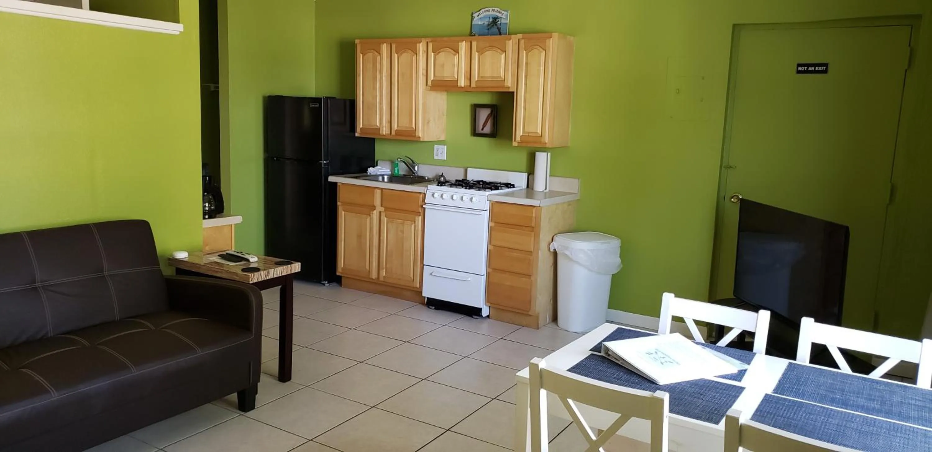 Old Wooden Bridge Resort & Marina