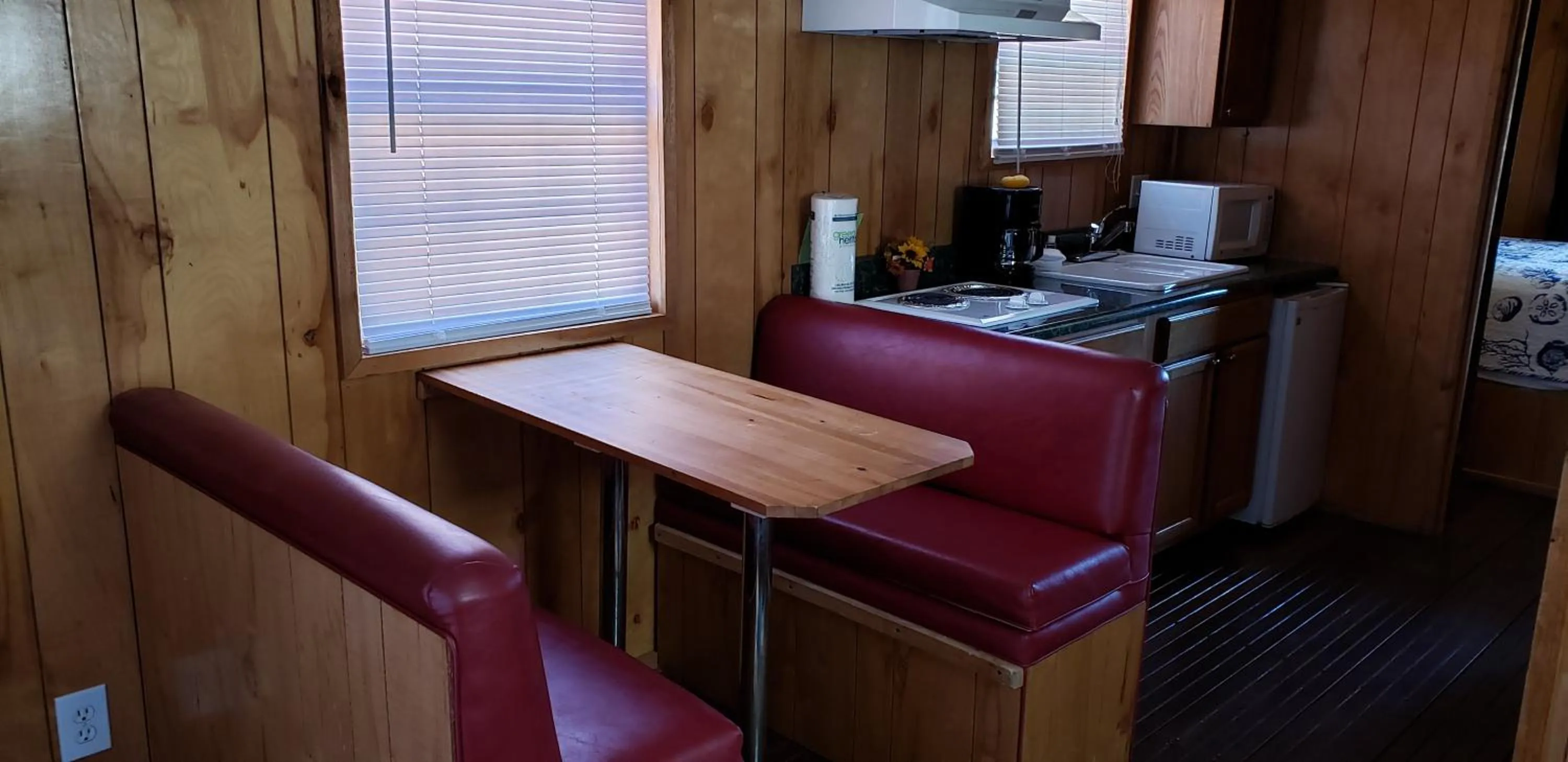 Old Wooden Bridge Resort & Marina