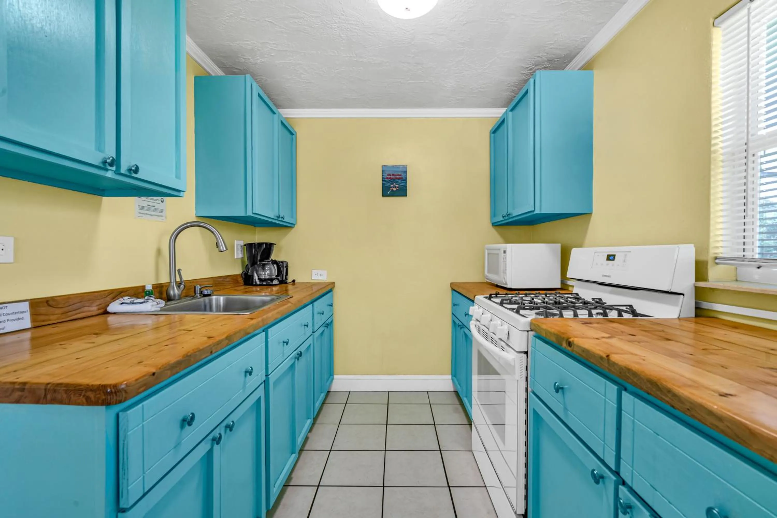 Old Wooden Bridge Resort & Marina